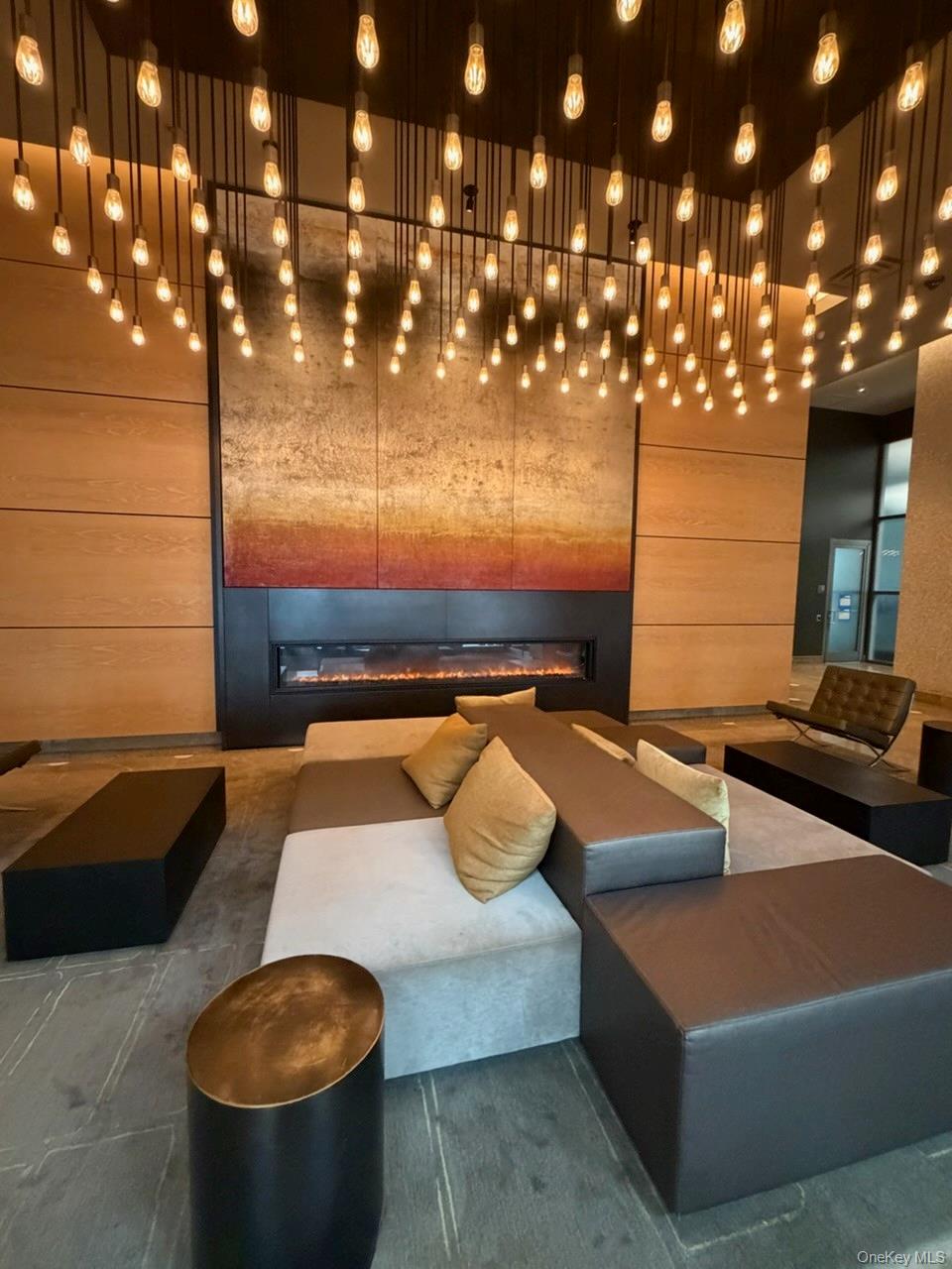 10 W End Avenue Unit: 20B