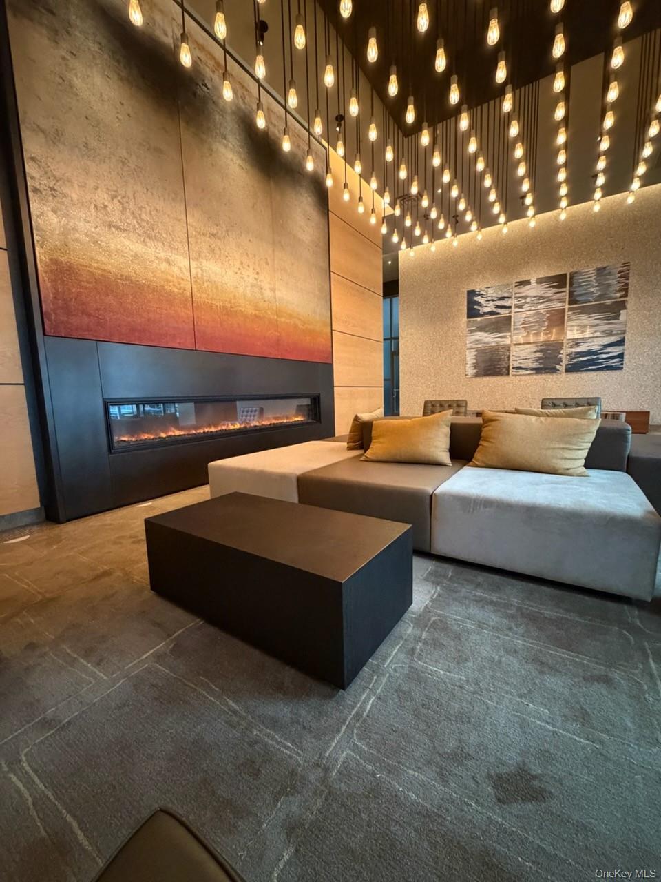 10 W End Avenue Unit: 20B