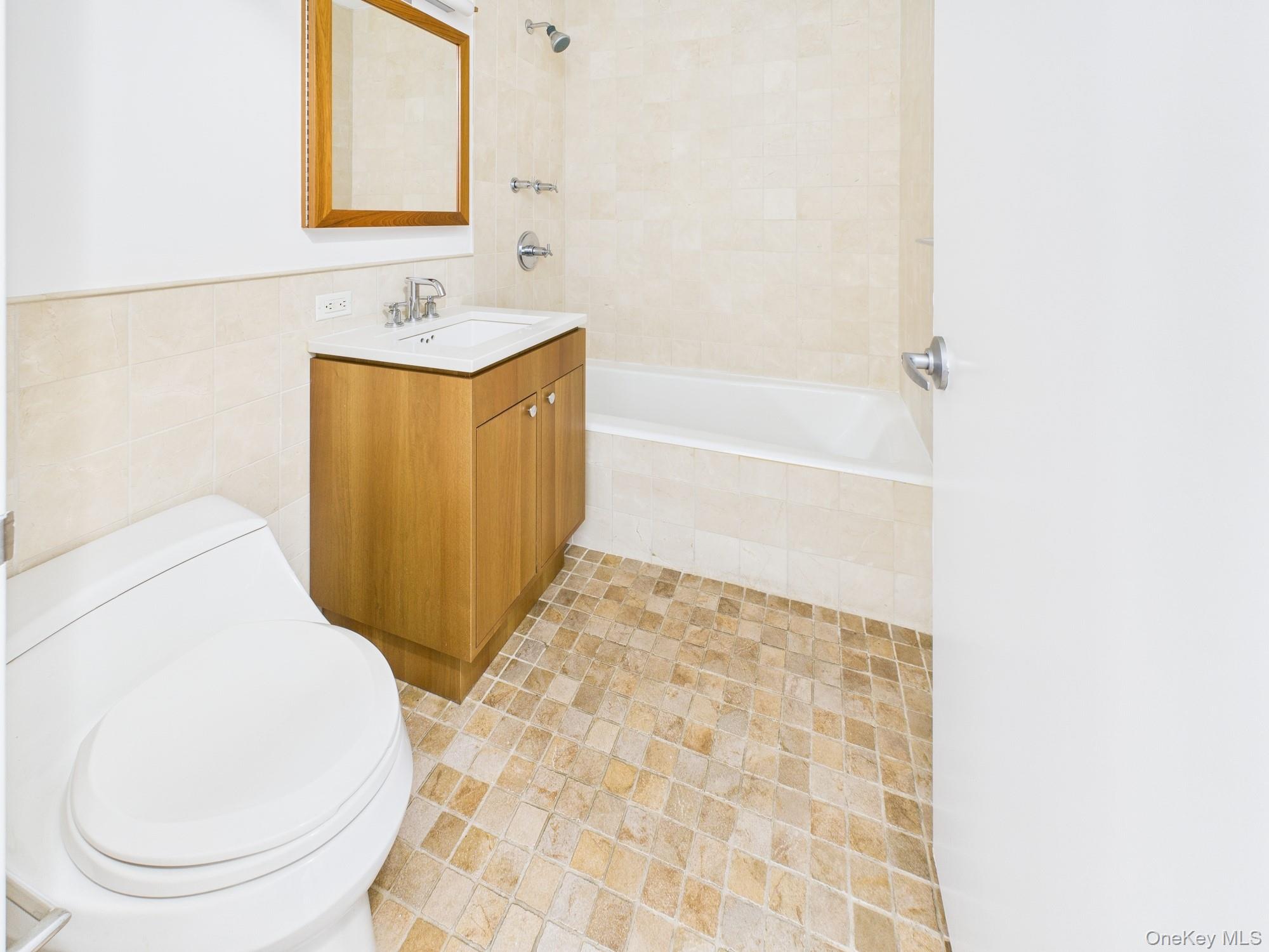 10 W End Avenue Unit: 20B