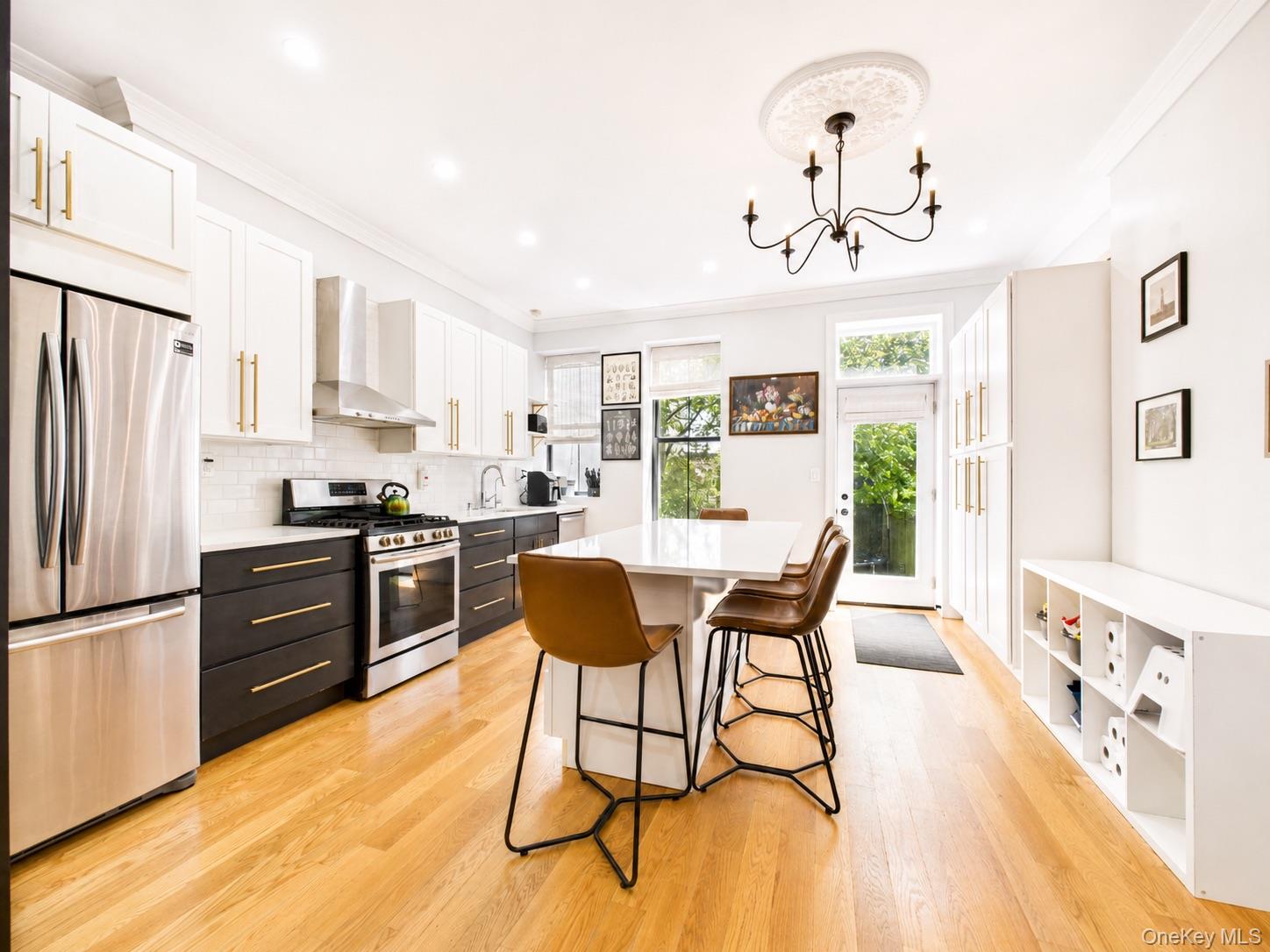 3 Jardine Place