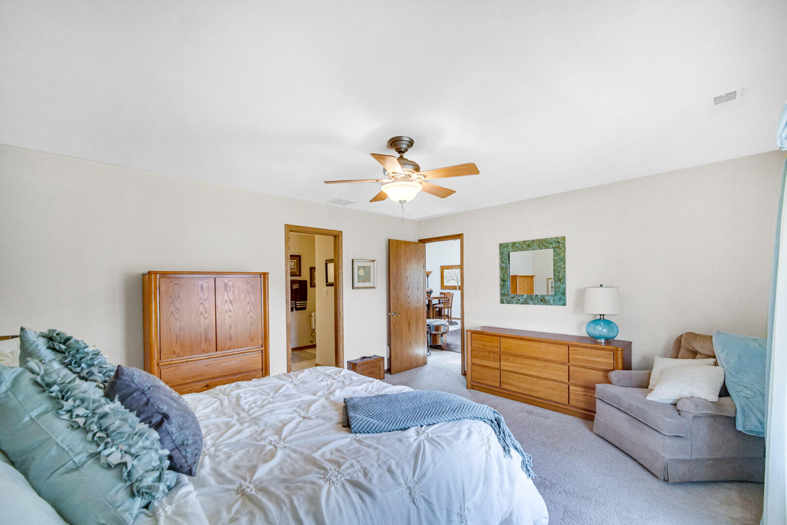 1050 Freedom Circle S