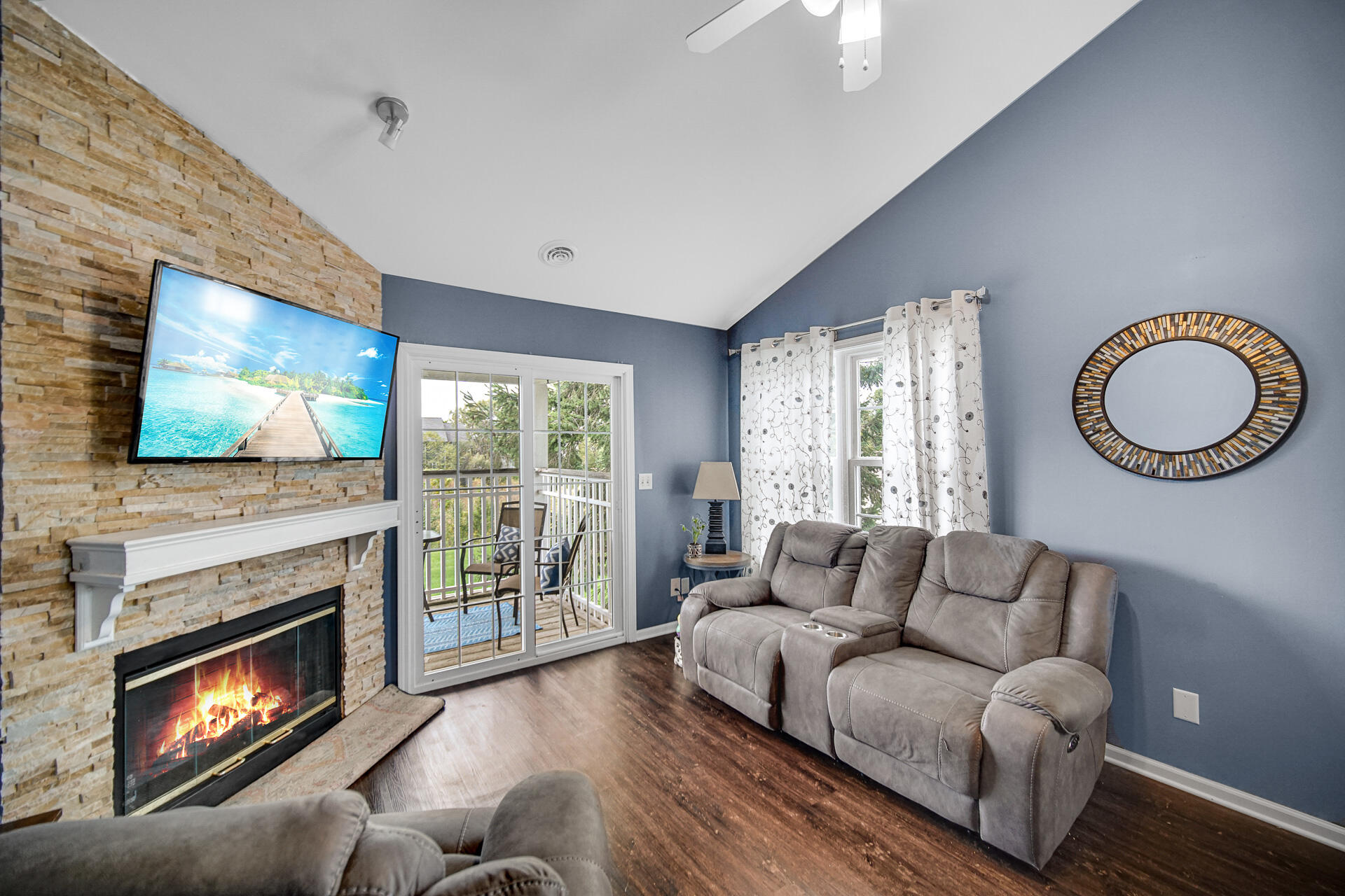 2923 Foggy Glen Drive