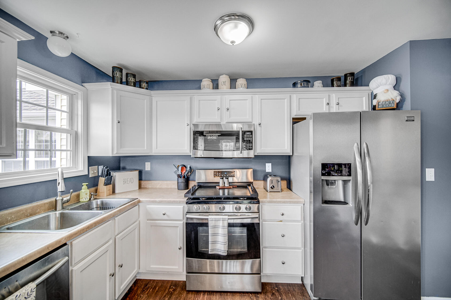 2923 Foggy Glen Drive