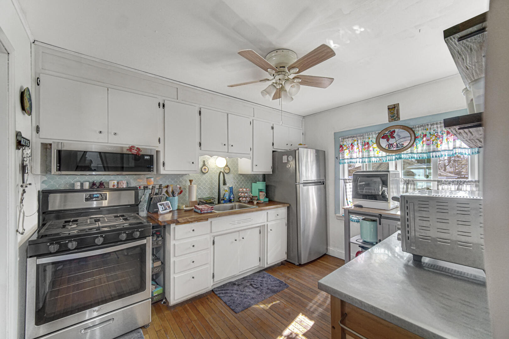 1203 W Old Ridge Road