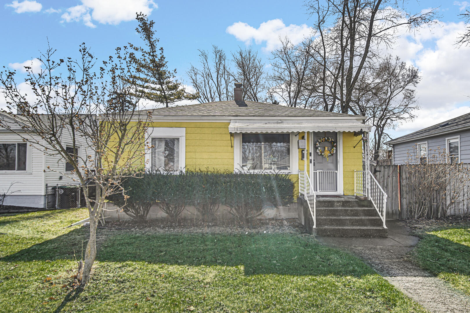 1203 W Old Ridge Road