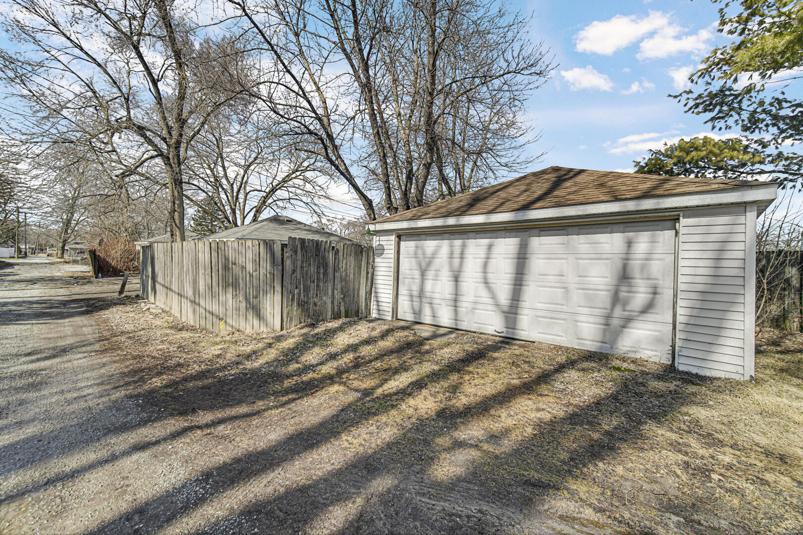 1203 W Old Ridge Road