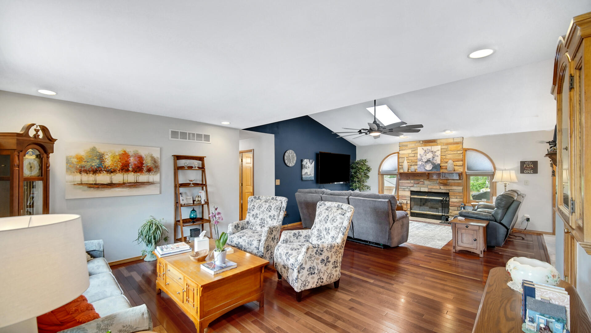 564 Fox Burrow Court