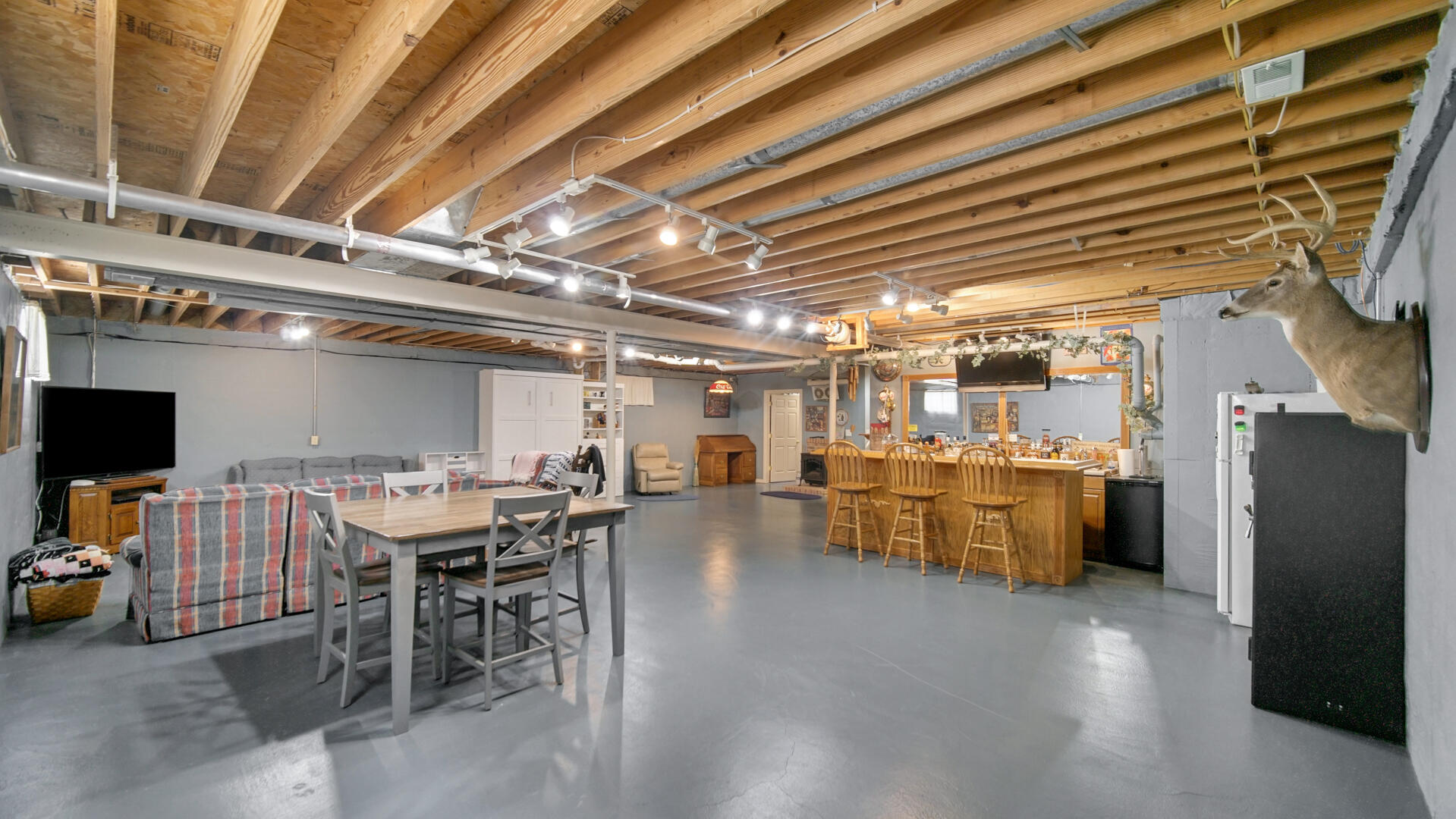 564 Fox Burrow Court