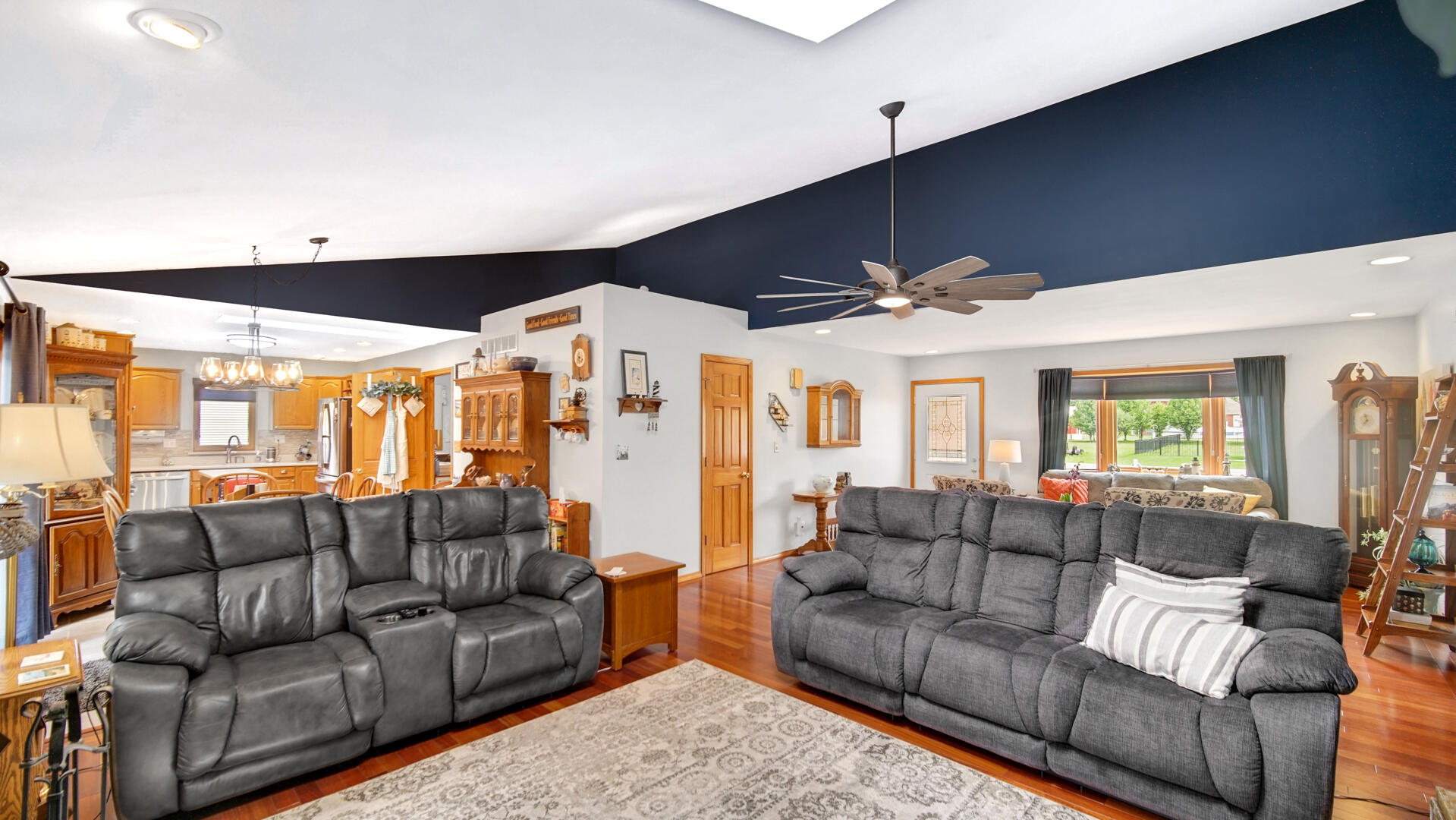 564 Fox Burrow Court