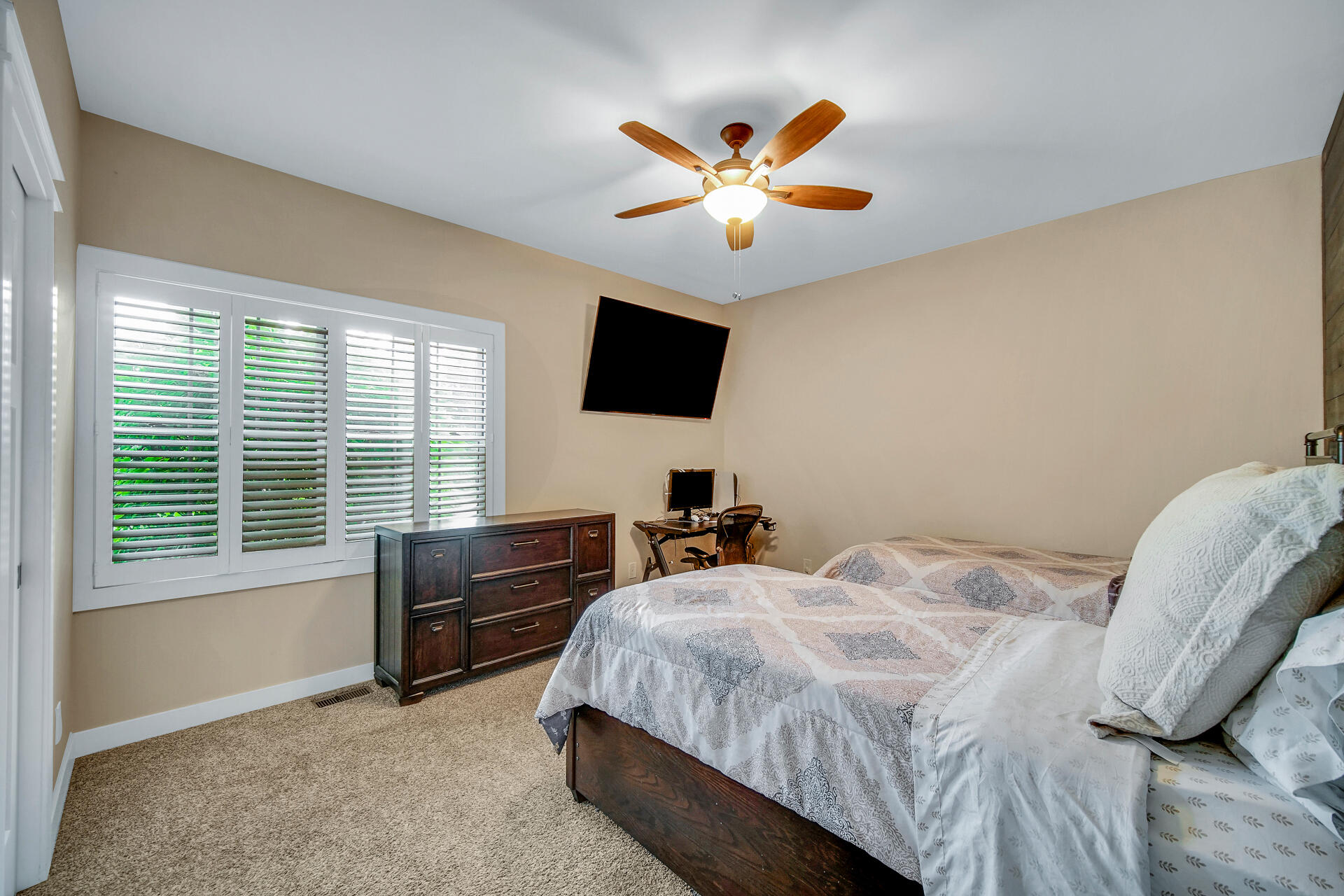 71 Liberty Lakes Drive