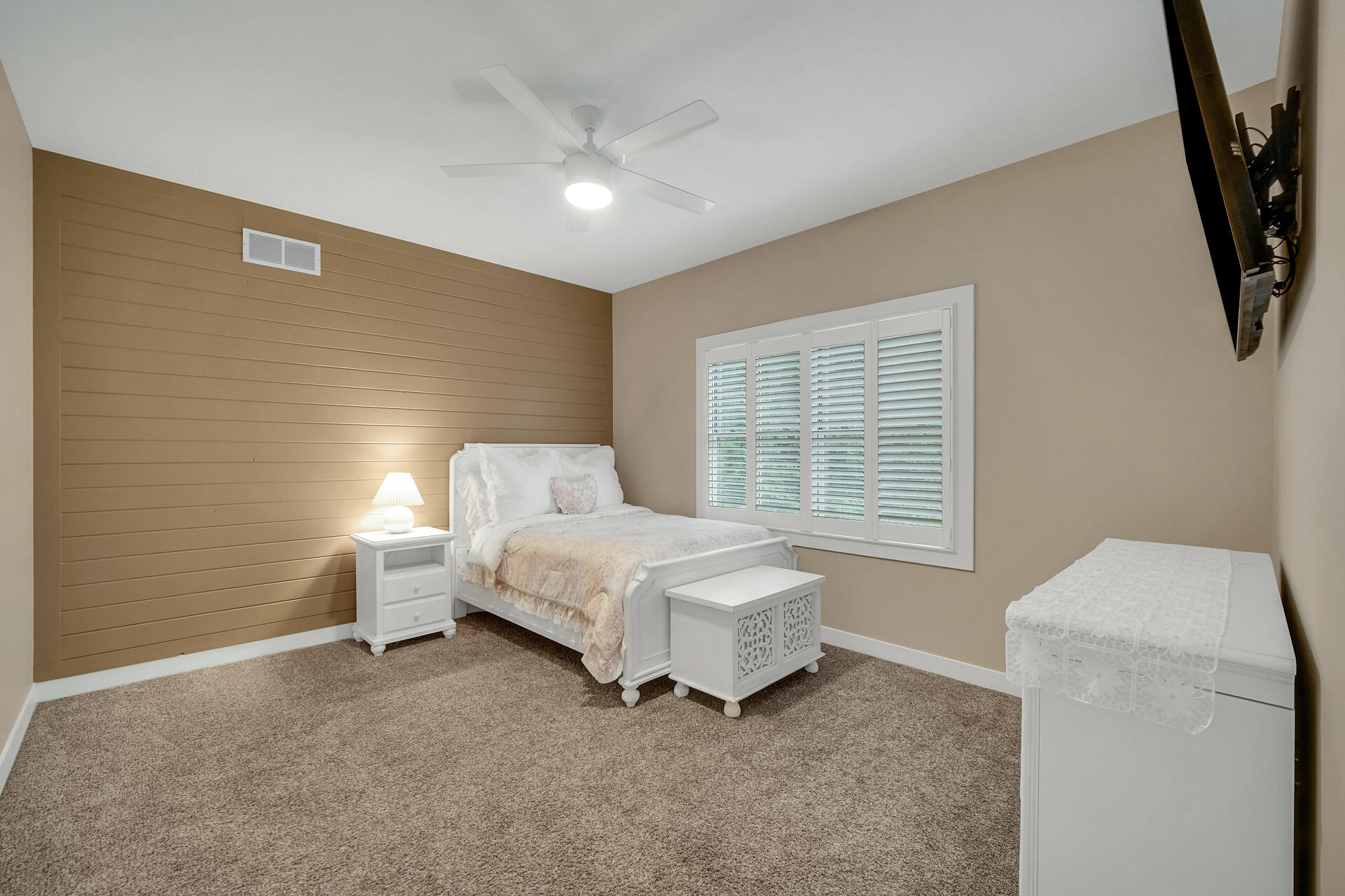 71 Liberty Lakes Drive