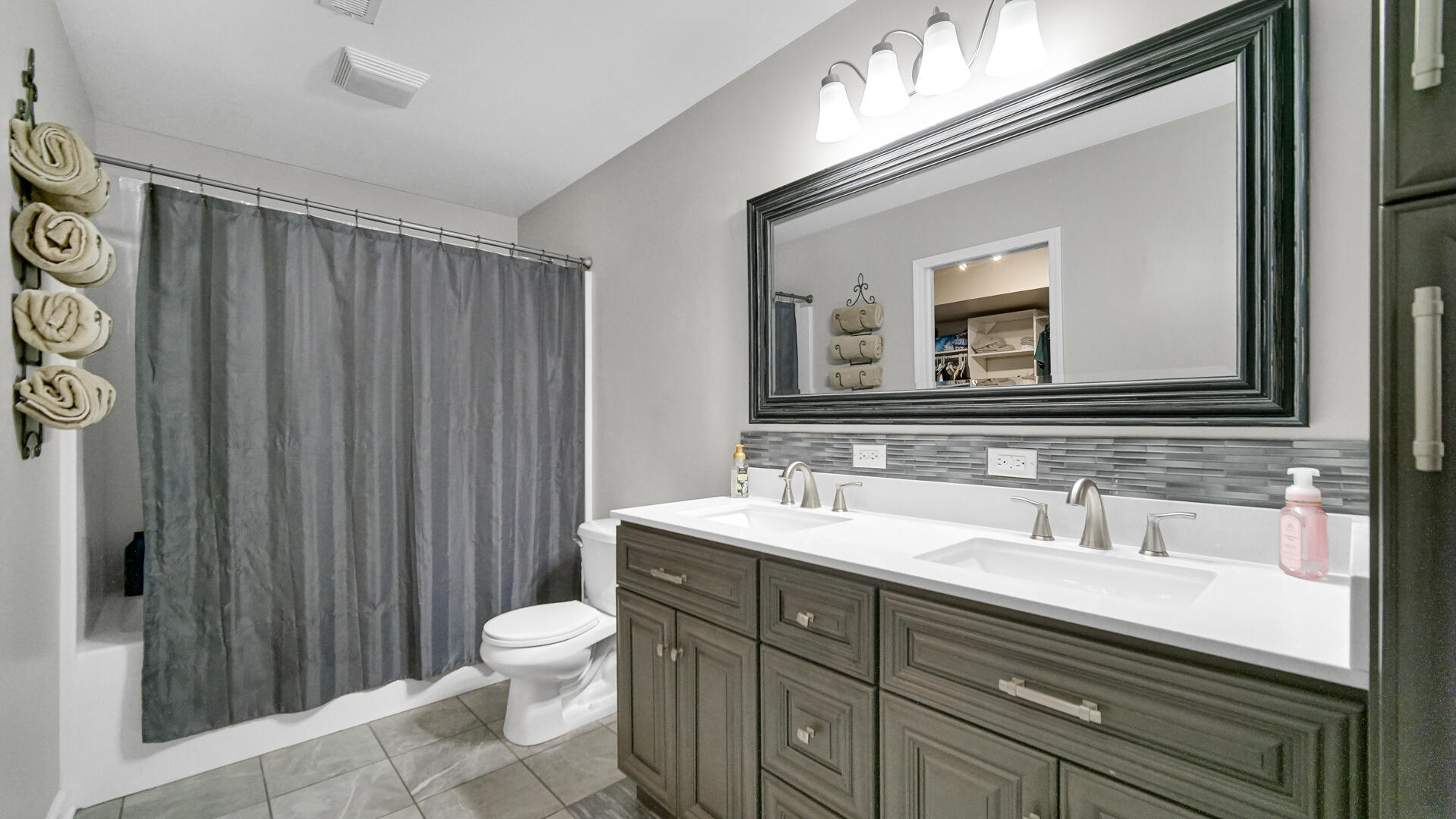 11155 Tennessee Street