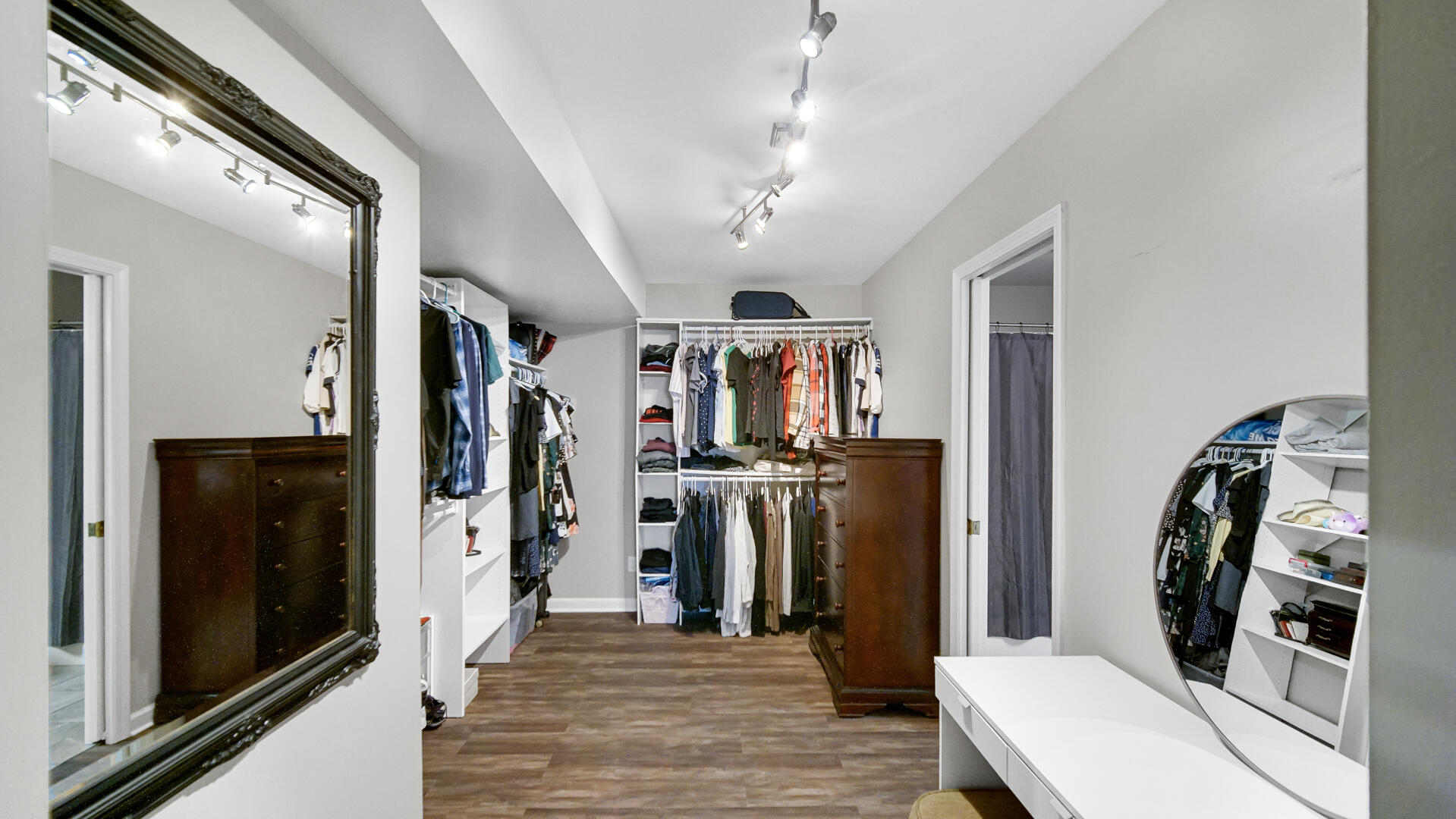 11155 Tennessee Street