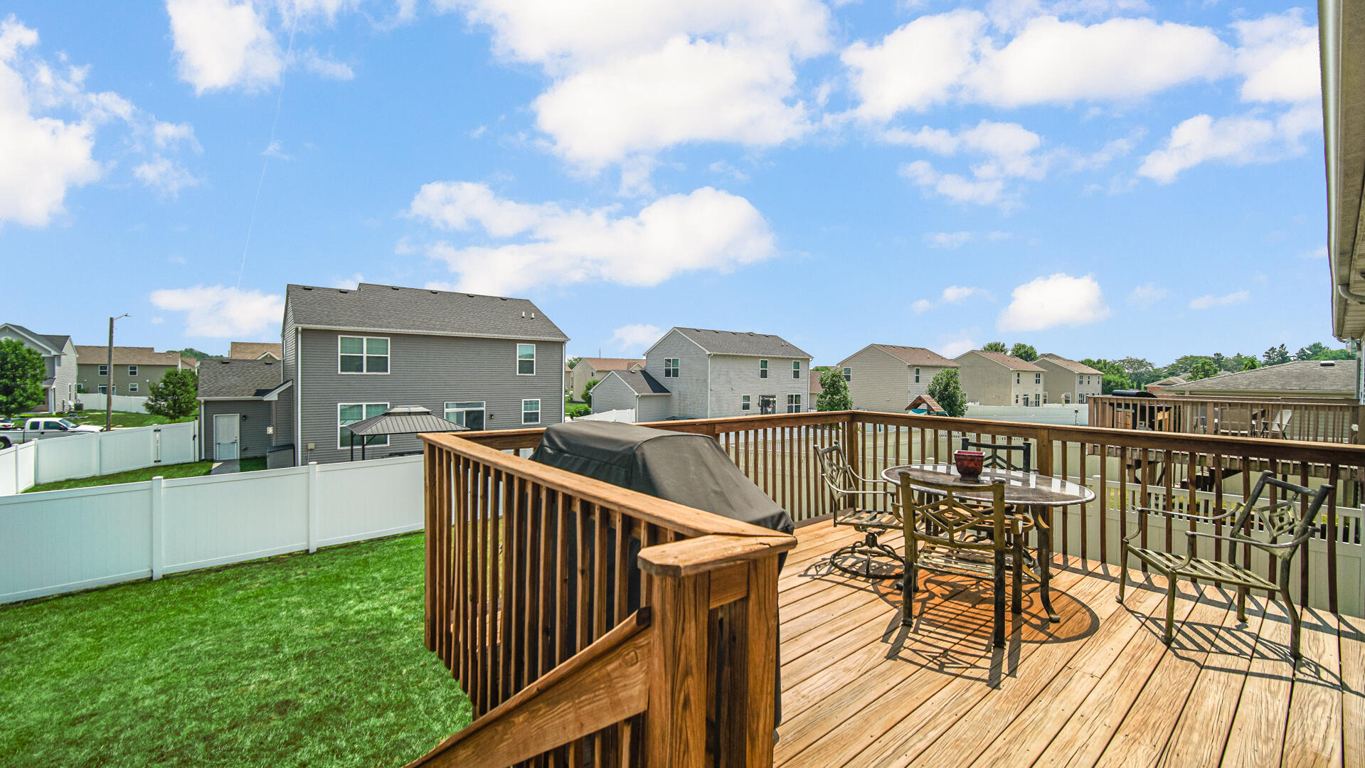 11155 Tennessee Street