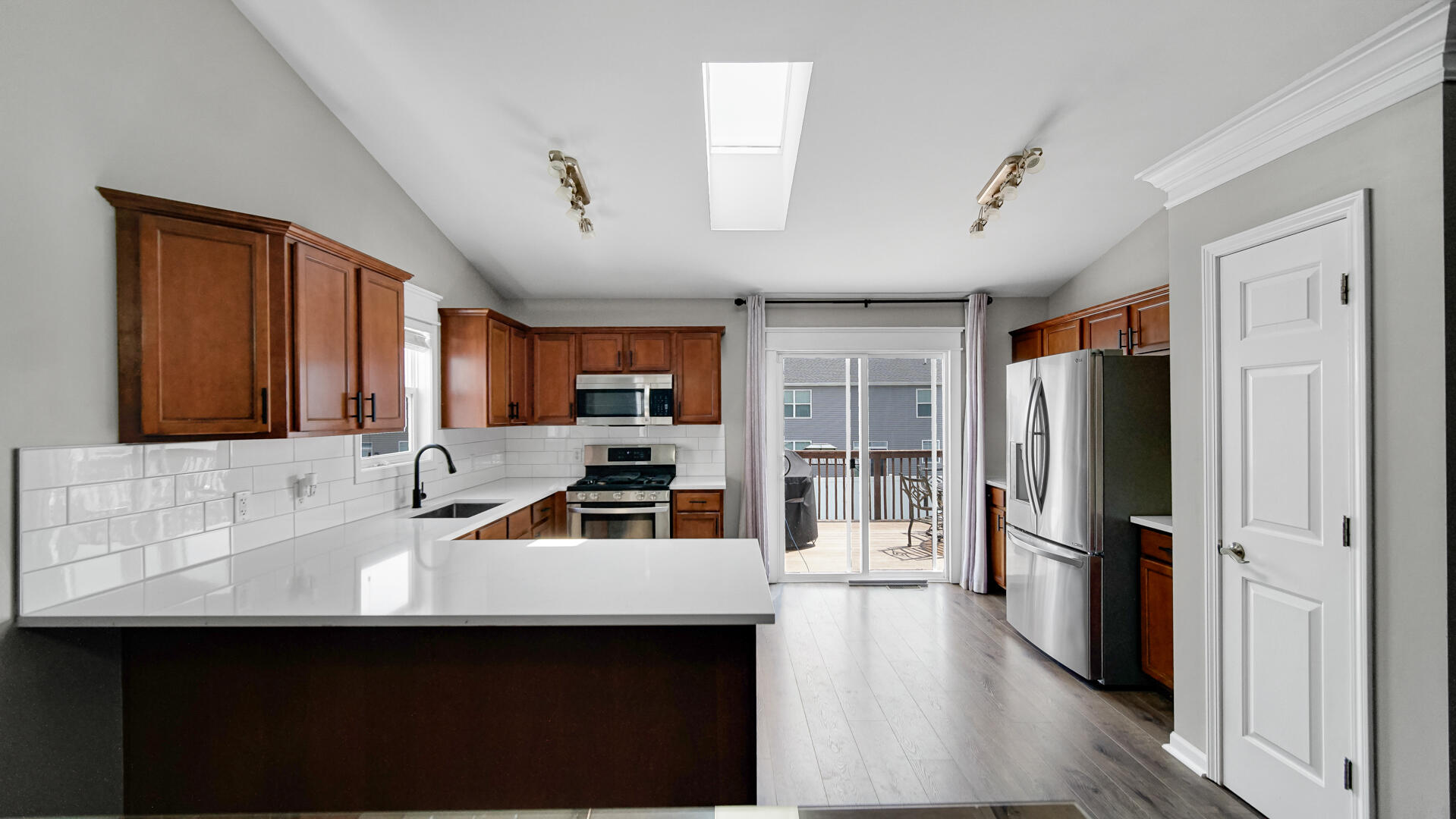 11155 Tennessee Street