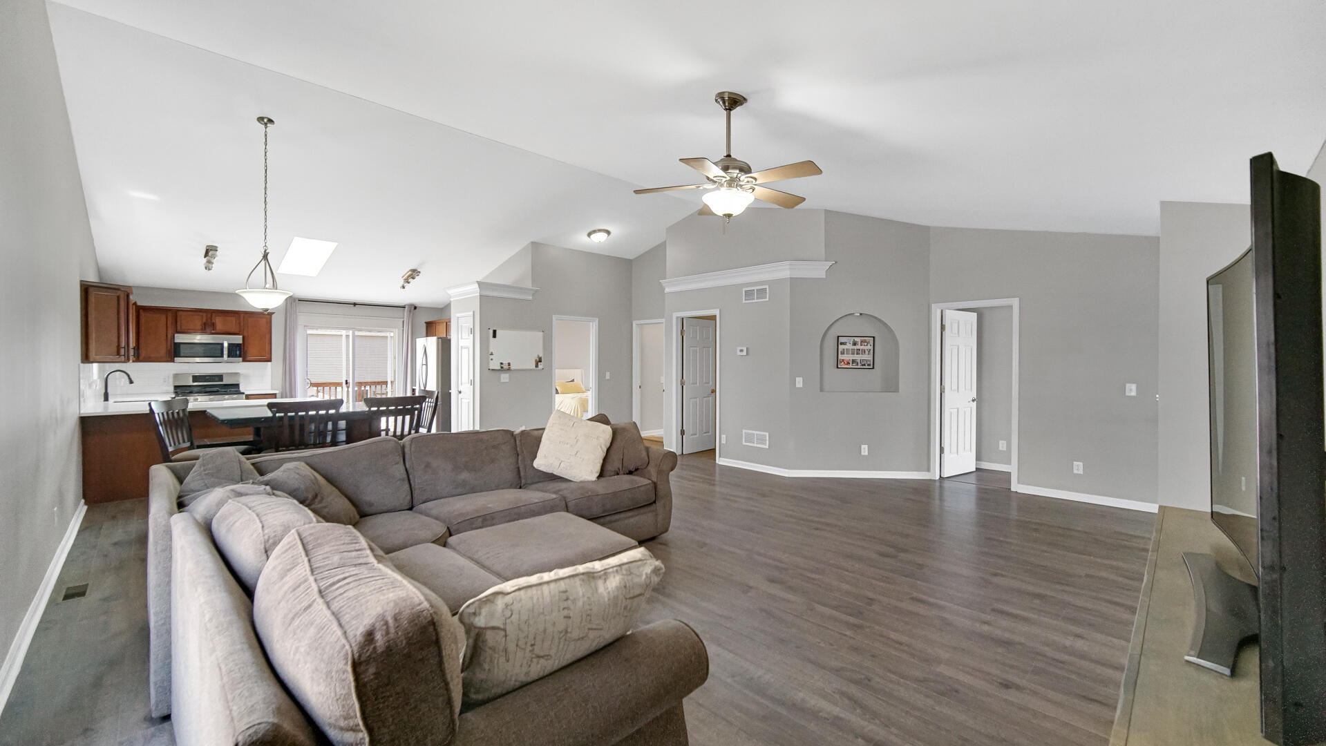 11155 Tennessee Street