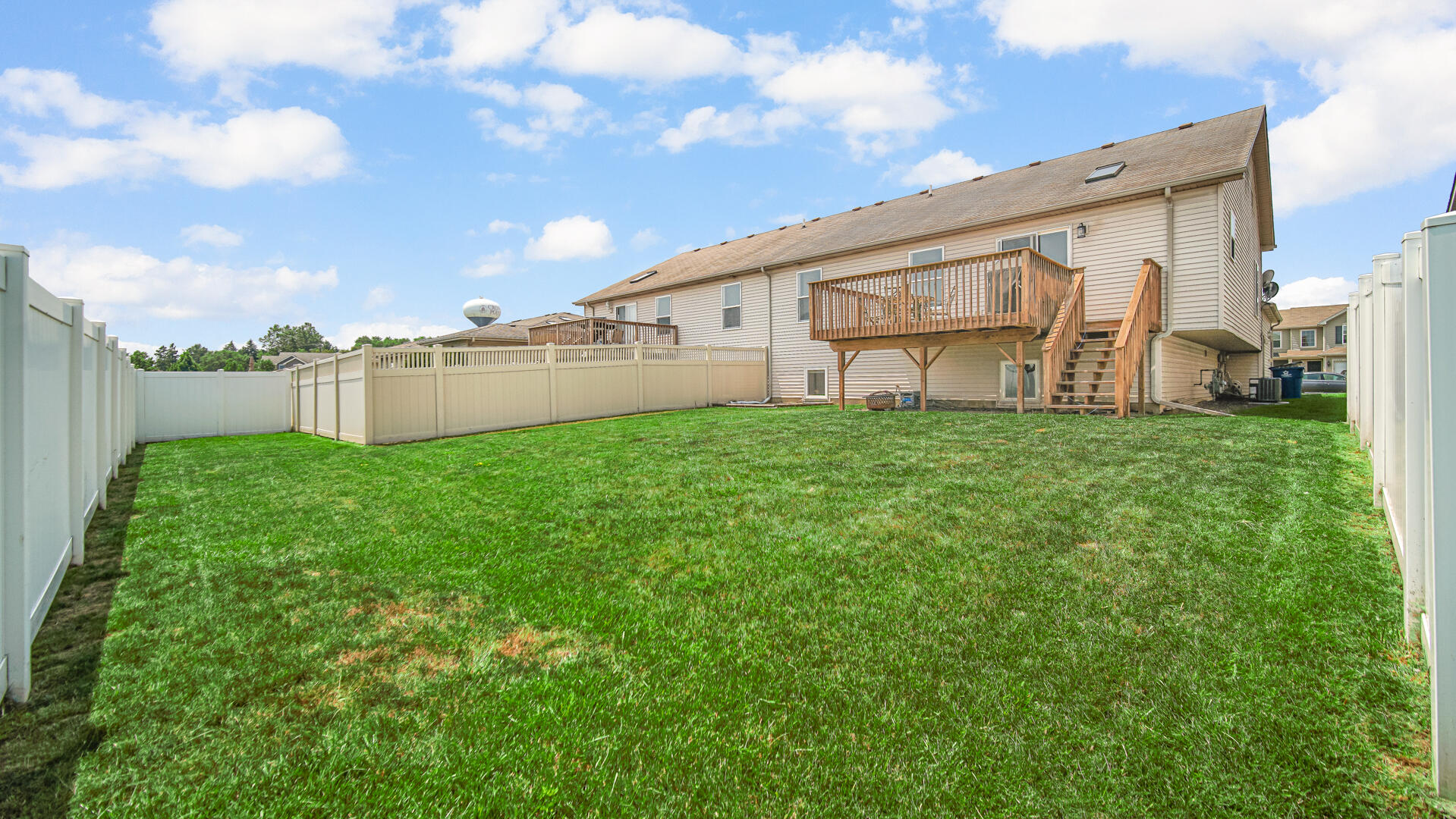 11155 Tennessee Street