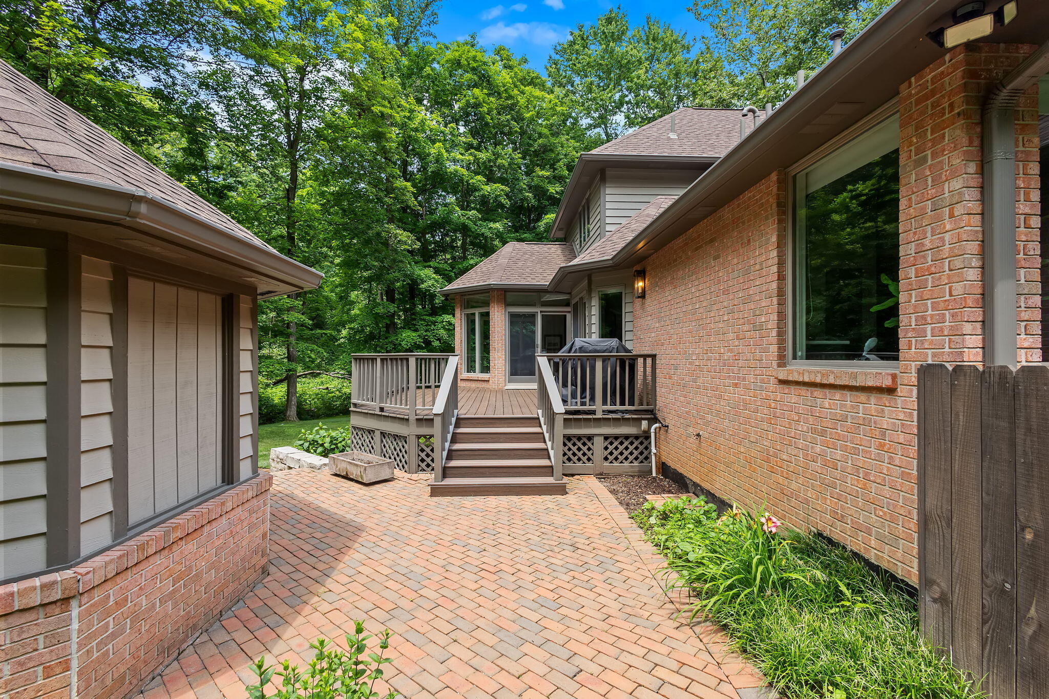 223 Crabapple Lane
