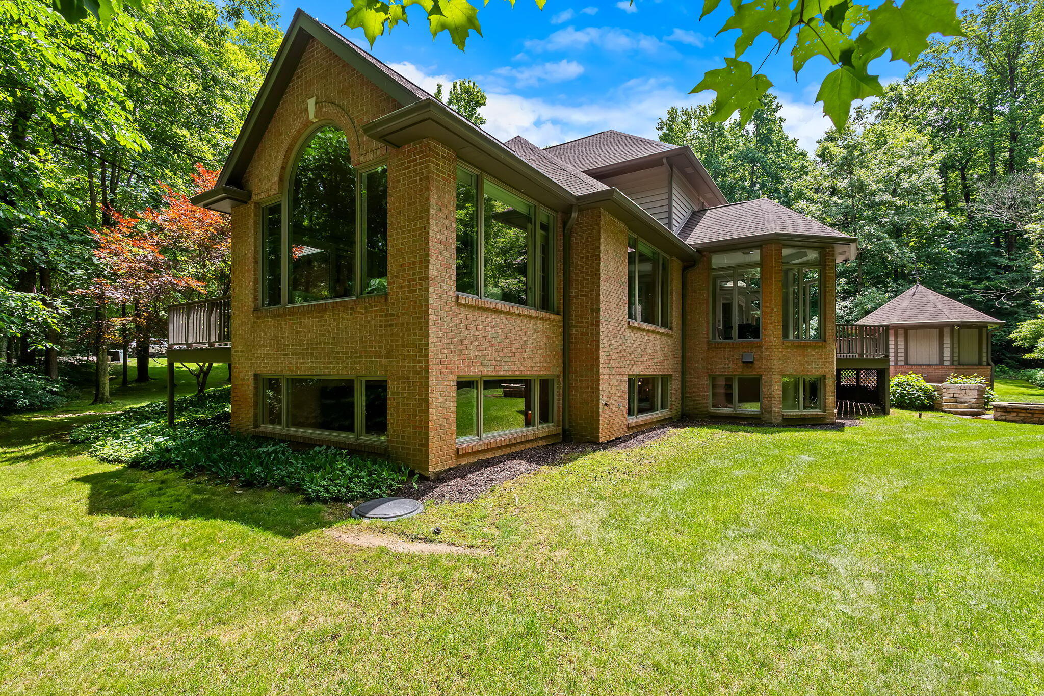 223 Crabapple Lane