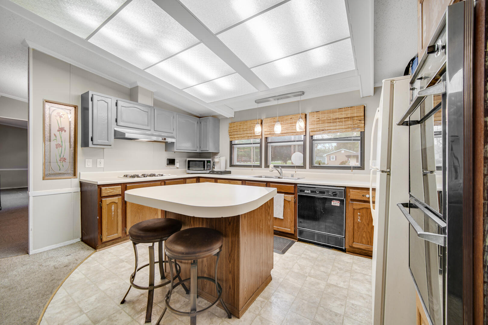 103 N Chicago Street