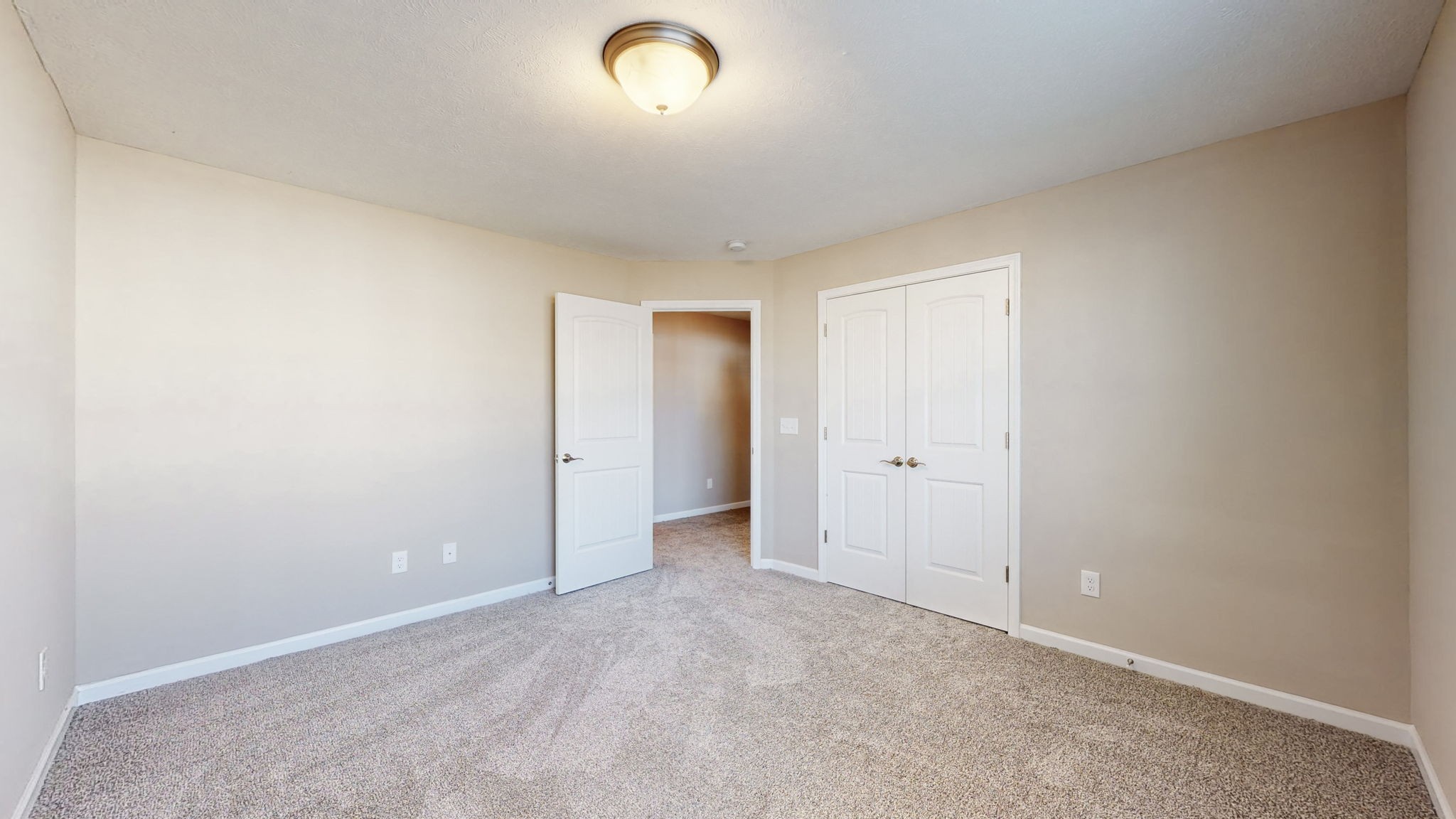 4211 Golden Sun Ct