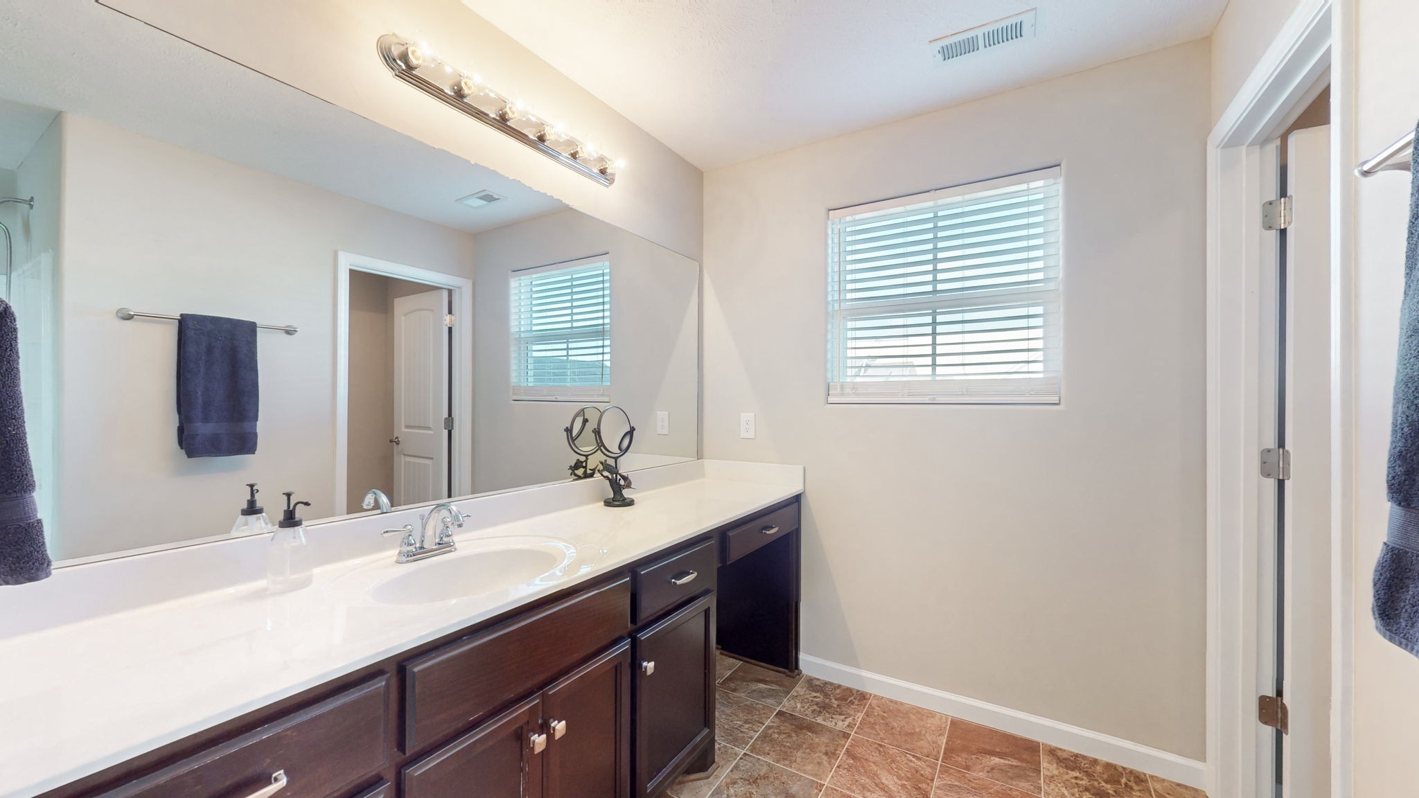 4211 Golden Sun Ct
