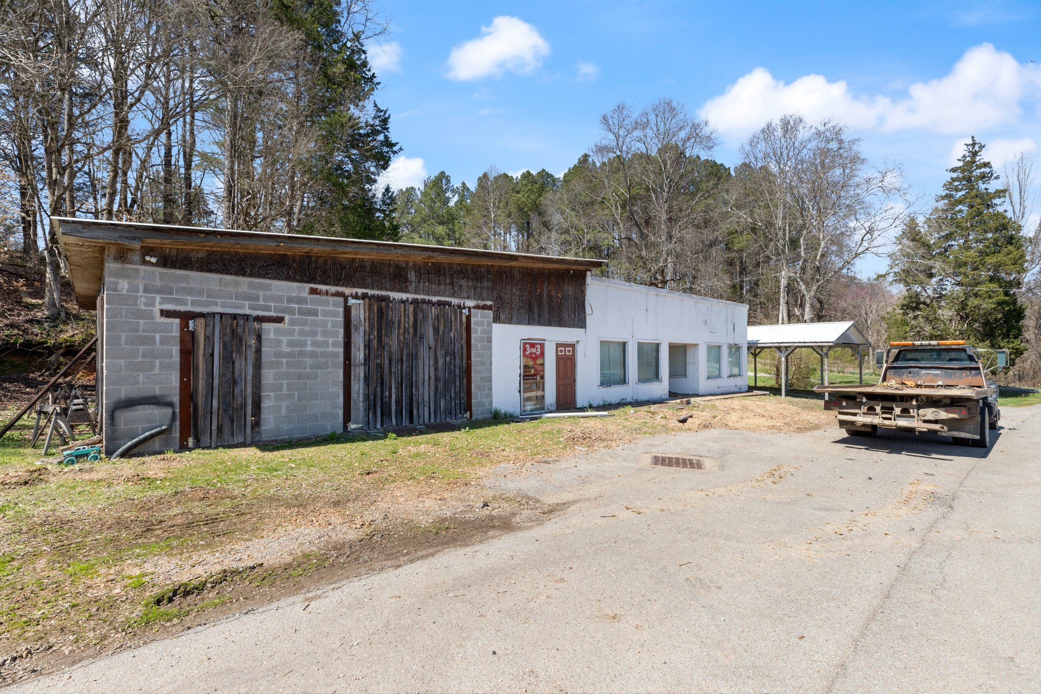 5391 HWY 13, N