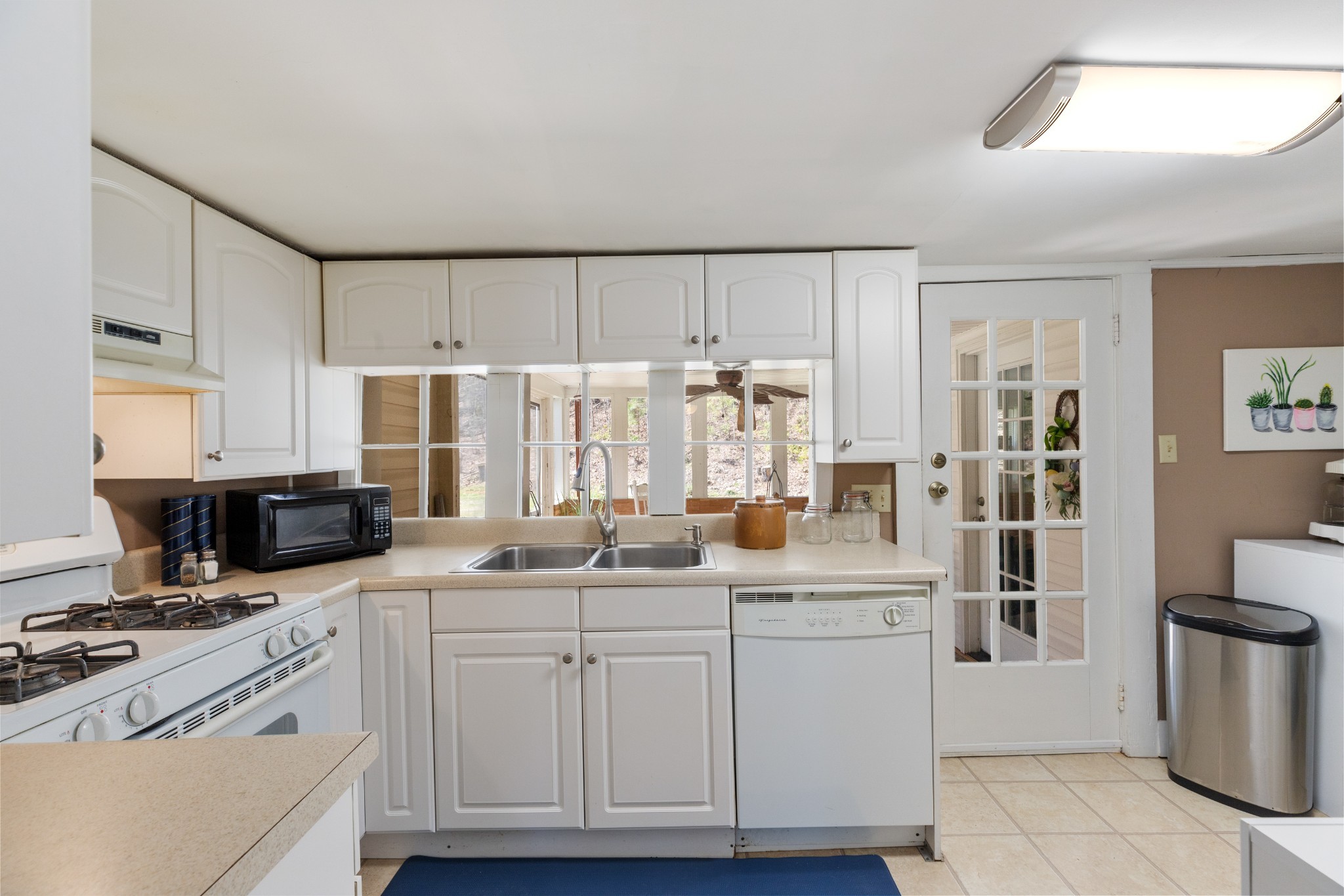 5311 Highway 13, N