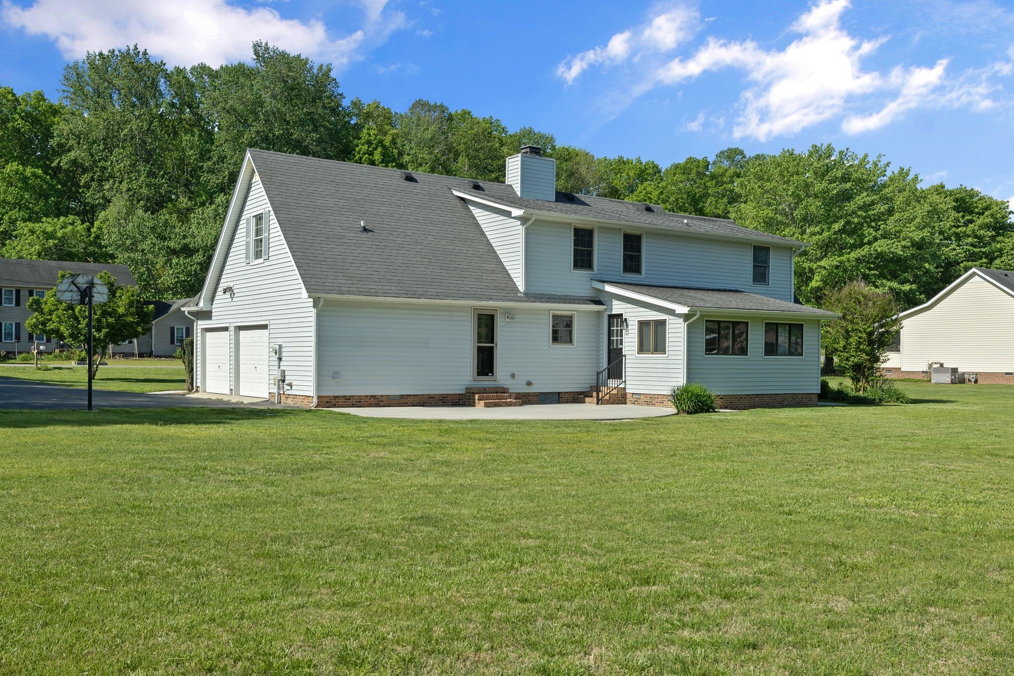 121 Twin Marys Dr