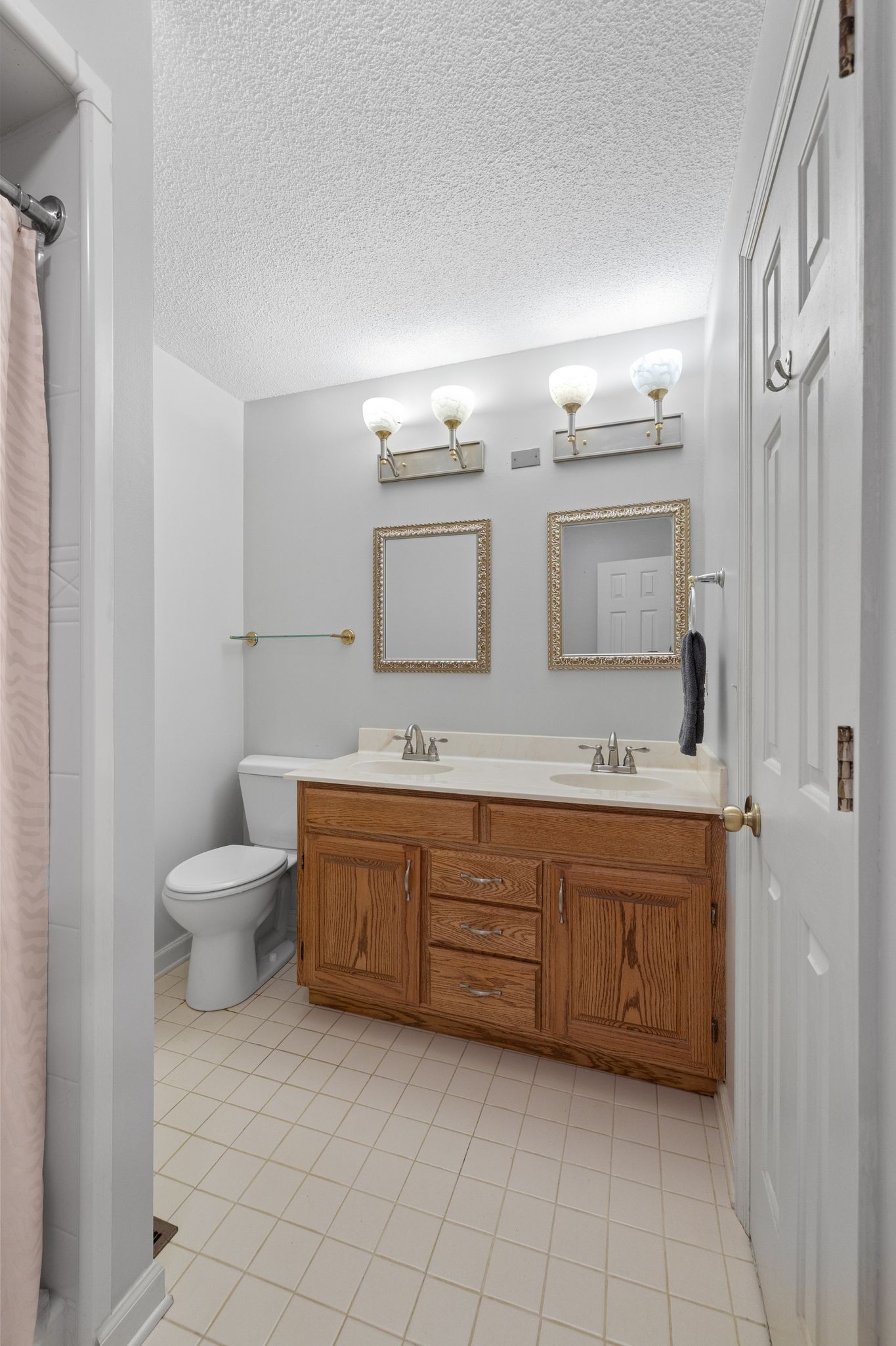 121 Twin Marys Dr