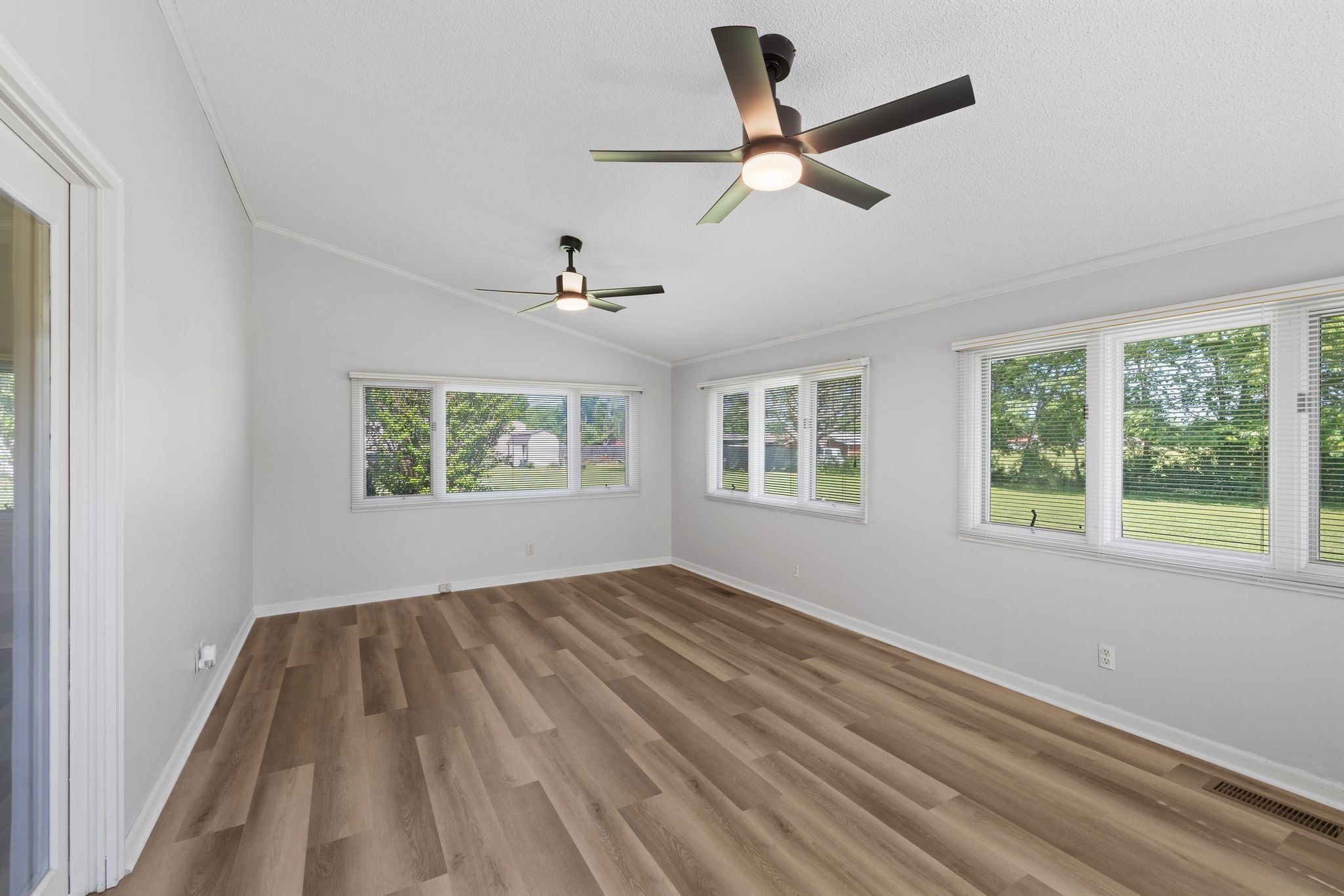 121 Twin Marys Dr