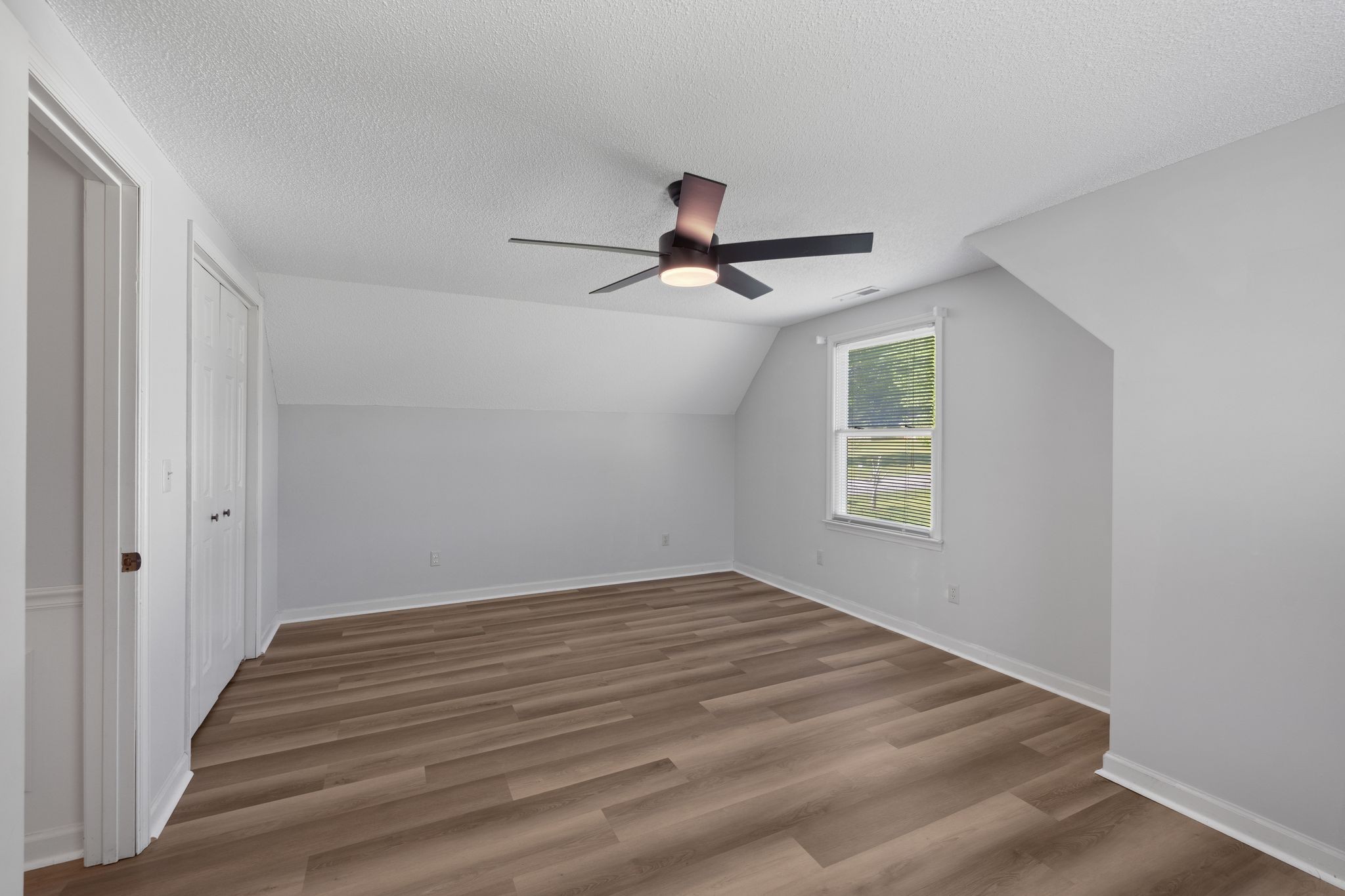 121 Twin Marys Dr