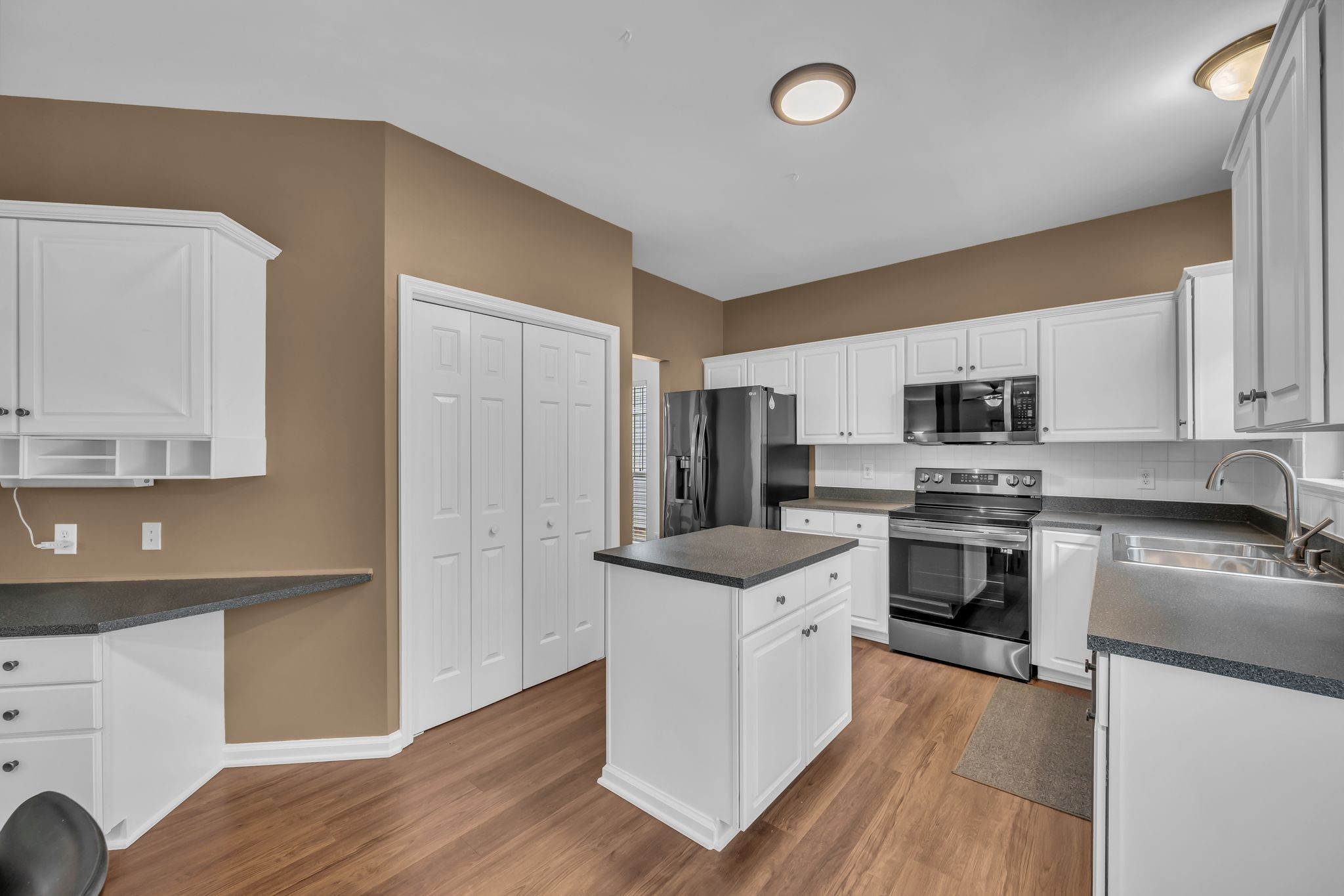 352 Cannonade Cir