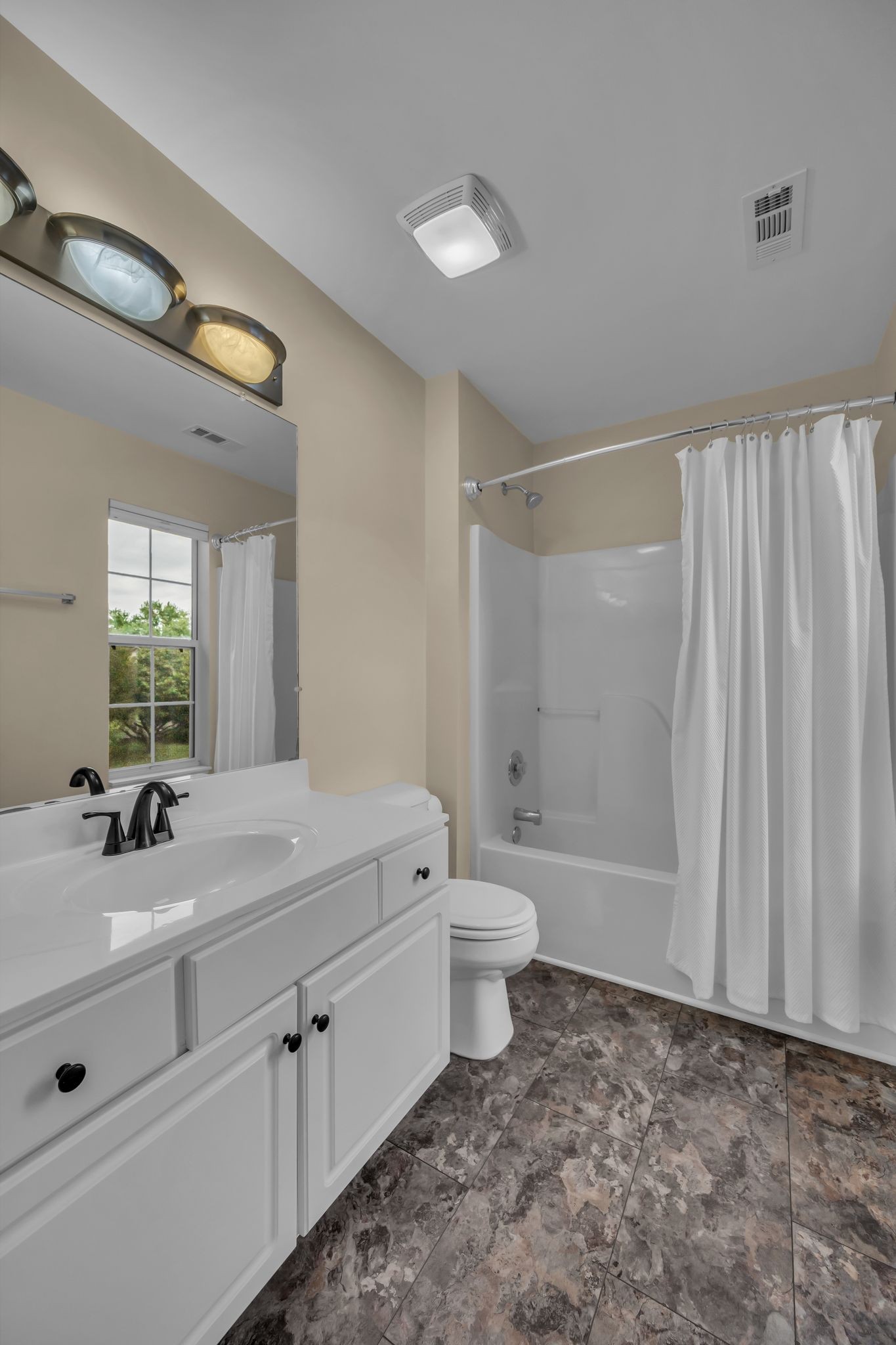 352 Cannonade Cir