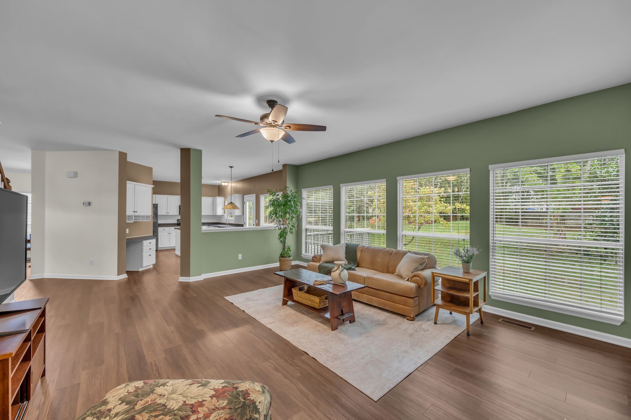 352 Cannonade Cir