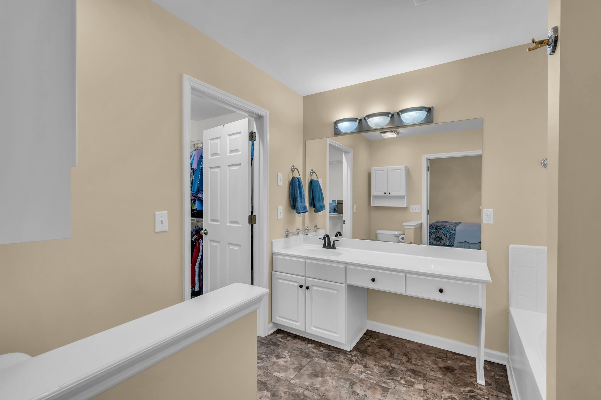 352 Cannonade Cir