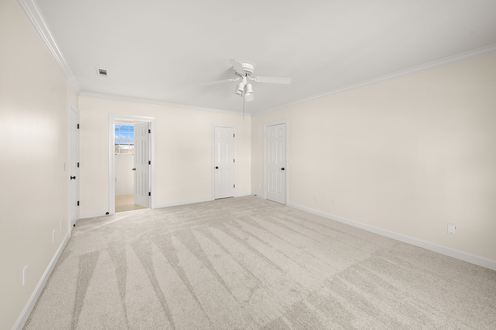 703 Shady Glen Ct
