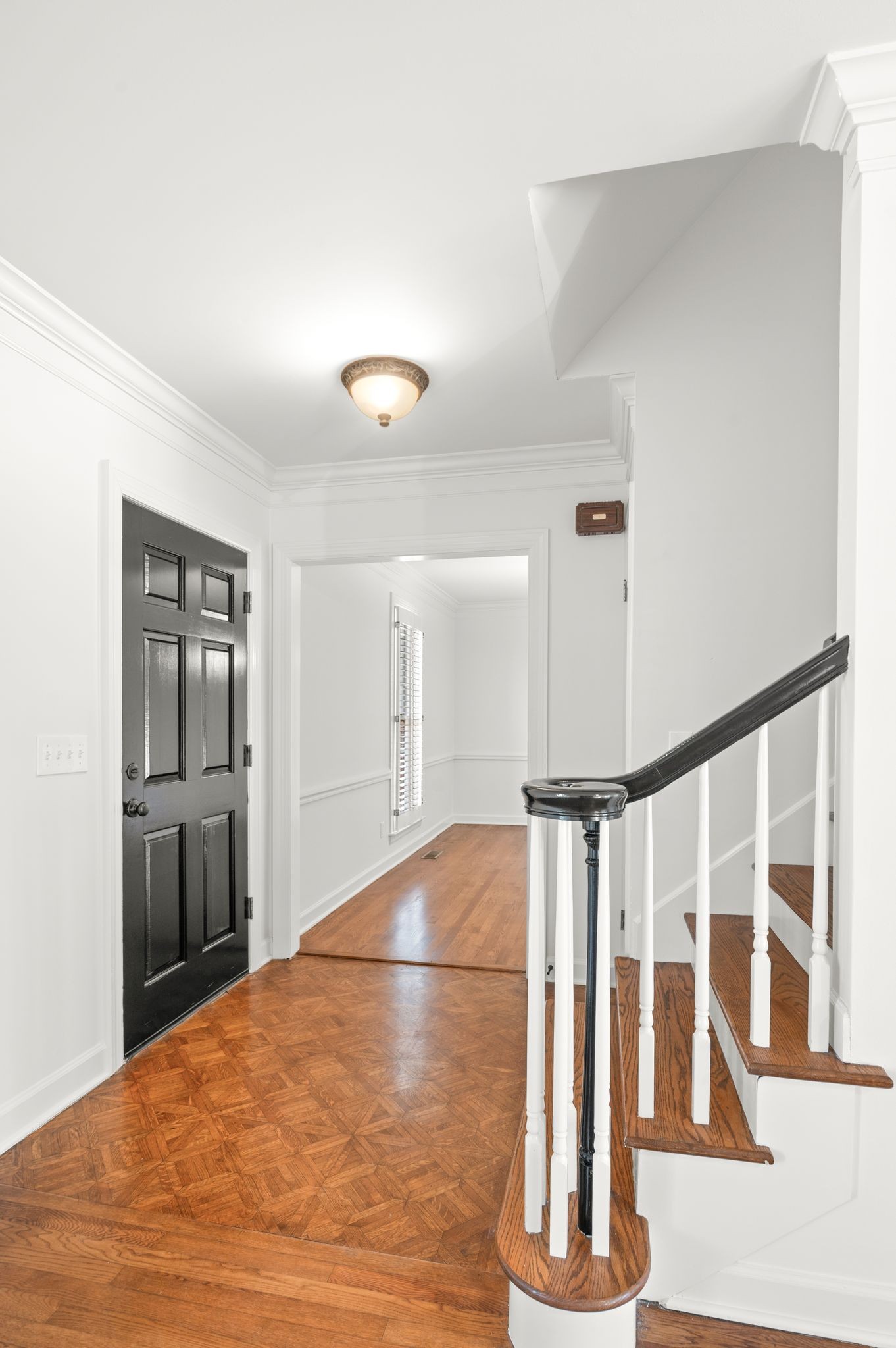 703 Shady Glen Ct