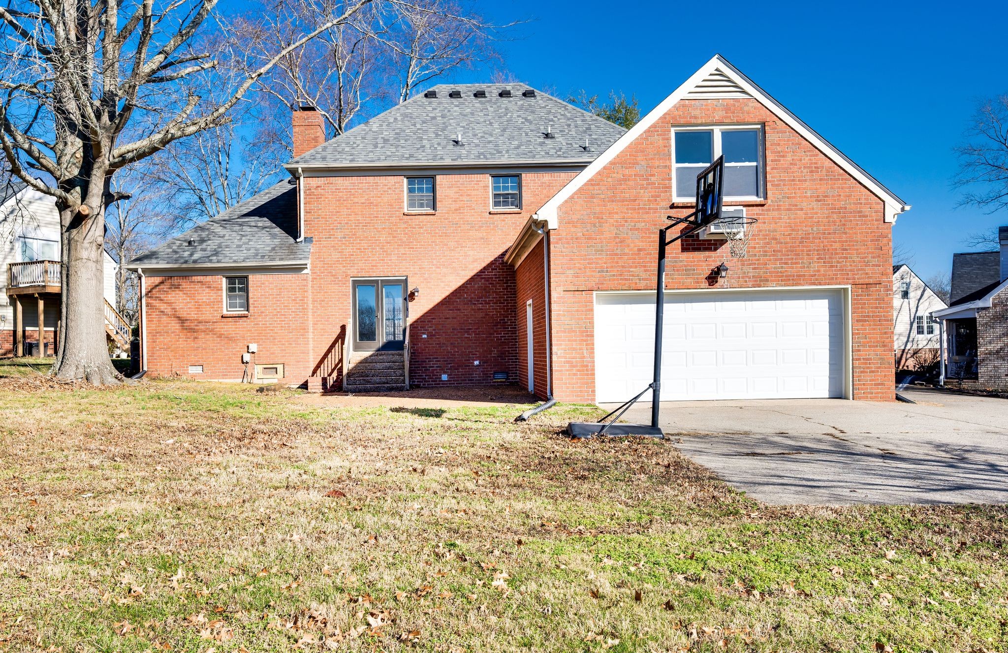 703 Shady Glen Ct