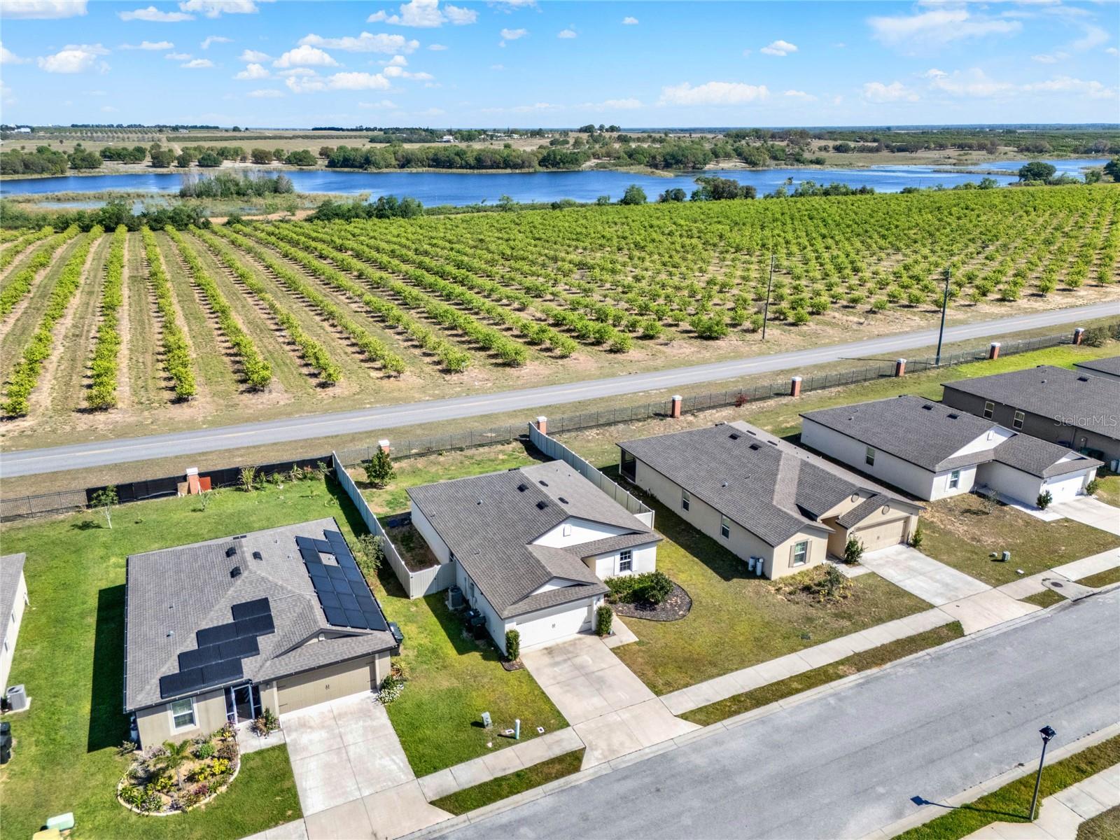 1579 SWAN LAKE CIR