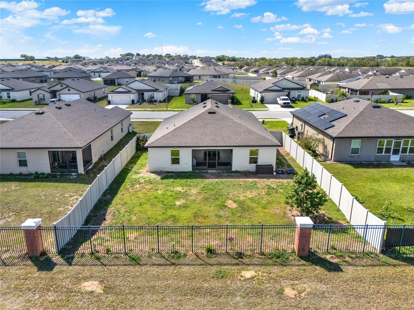 1579 SWAN LAKE CIR