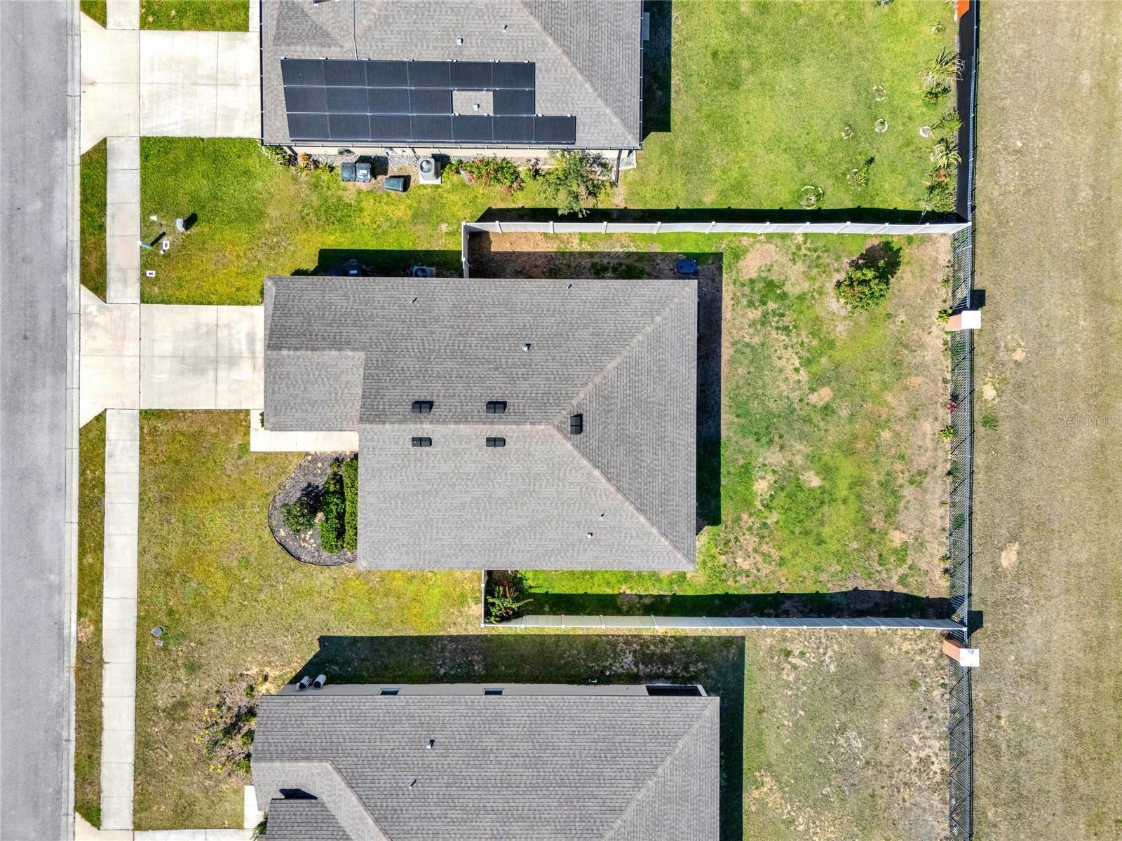 1579 SWAN LAKE CIR