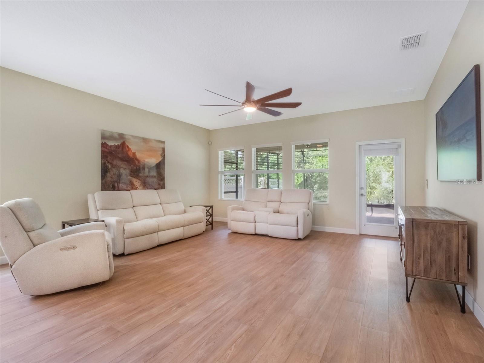 13254 PENSHURST LN