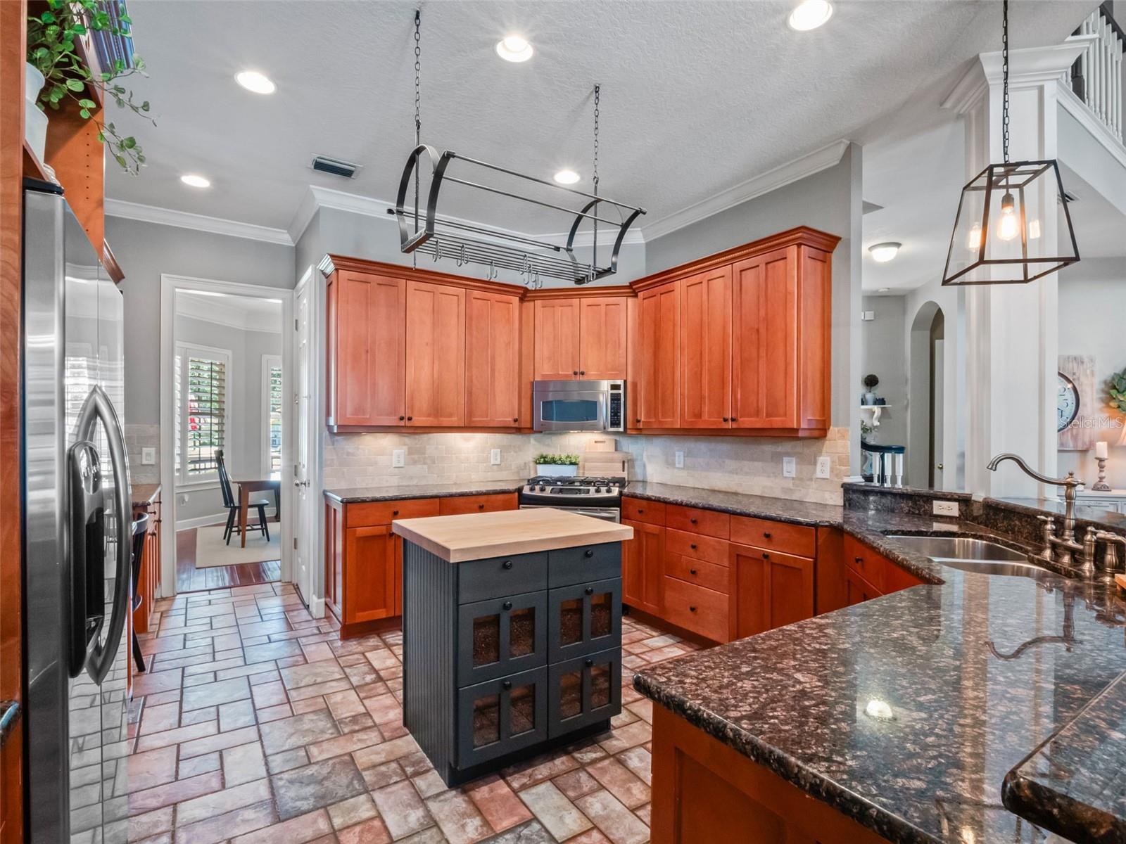 2219 RIDGEWIND WAY