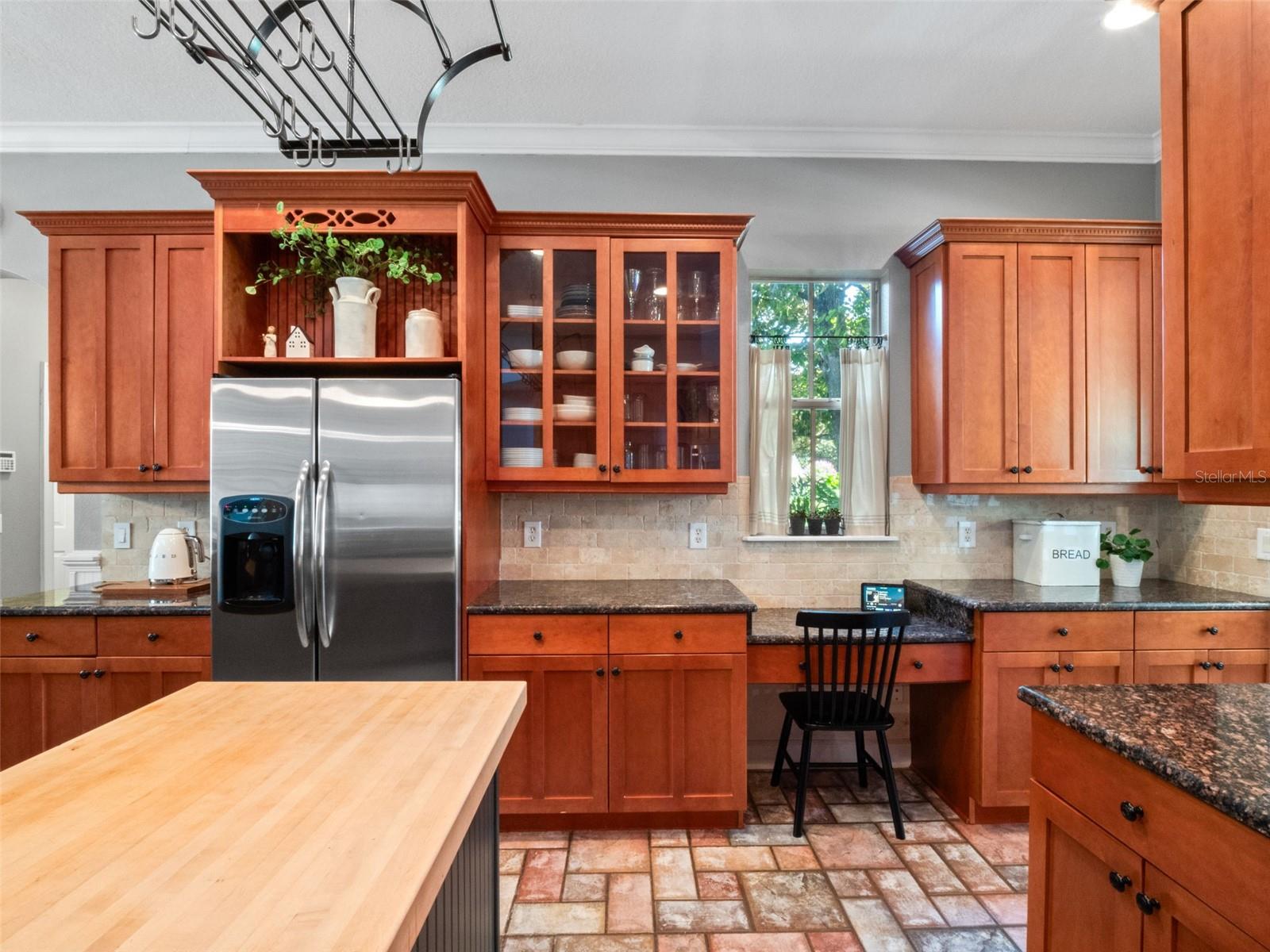 2219 RIDGEWIND WAY