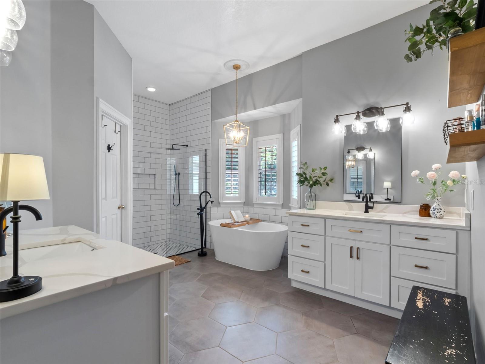 2219 RIDGEWIND WAY