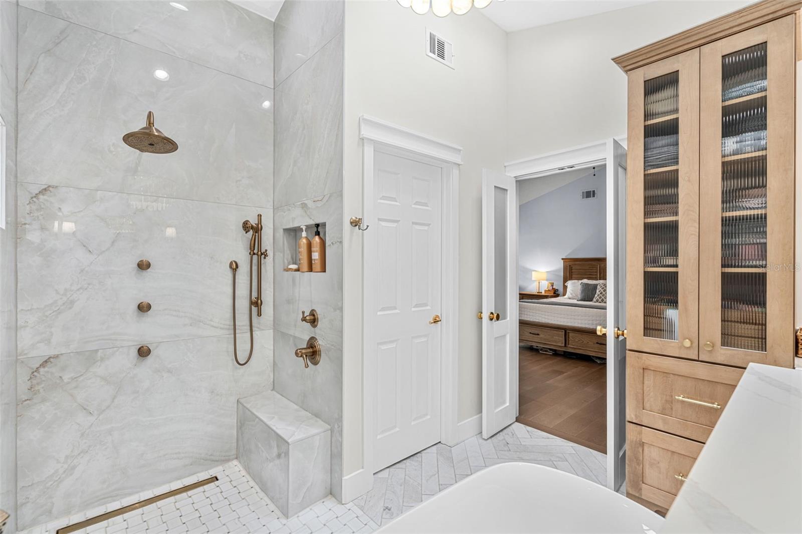 4513 WOODLANDS VILLAGE DR