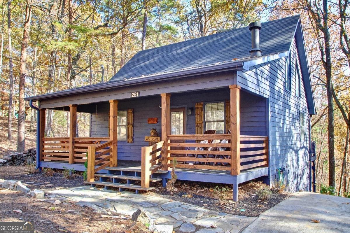251 N Pine Road
