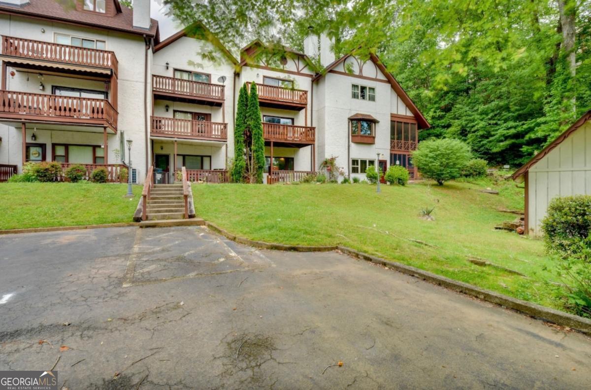 327 Brucken Strasse # 603