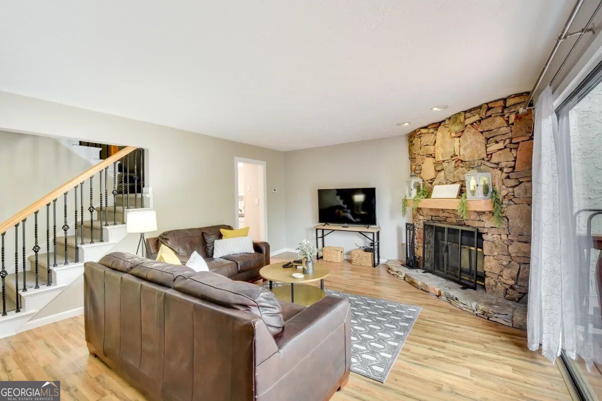 327 Brucken Strasse # 603